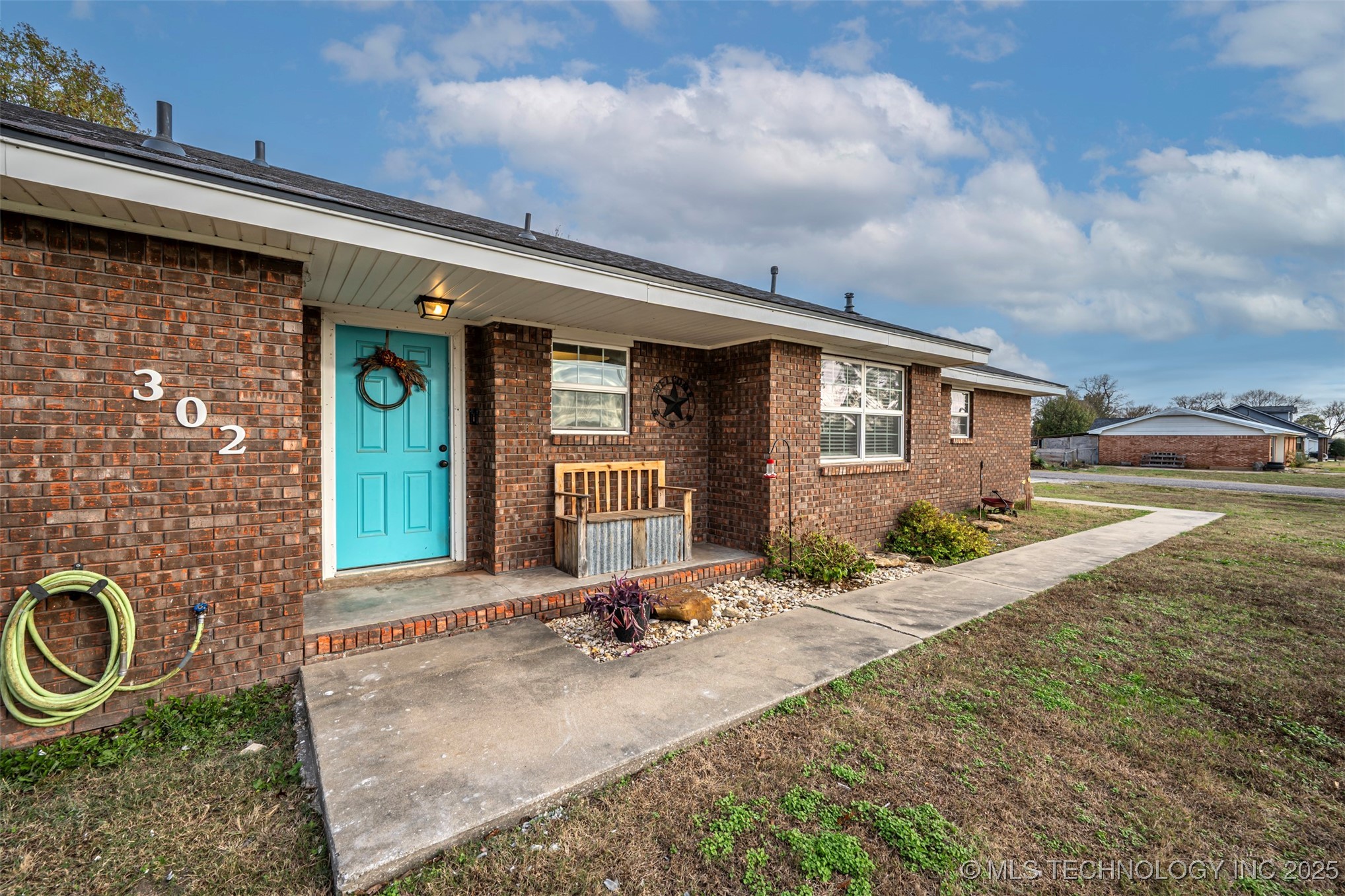 302 S County Line Allen OK 74825