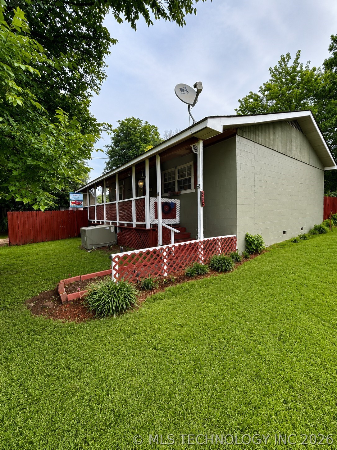305 Highland Wister OK 74966