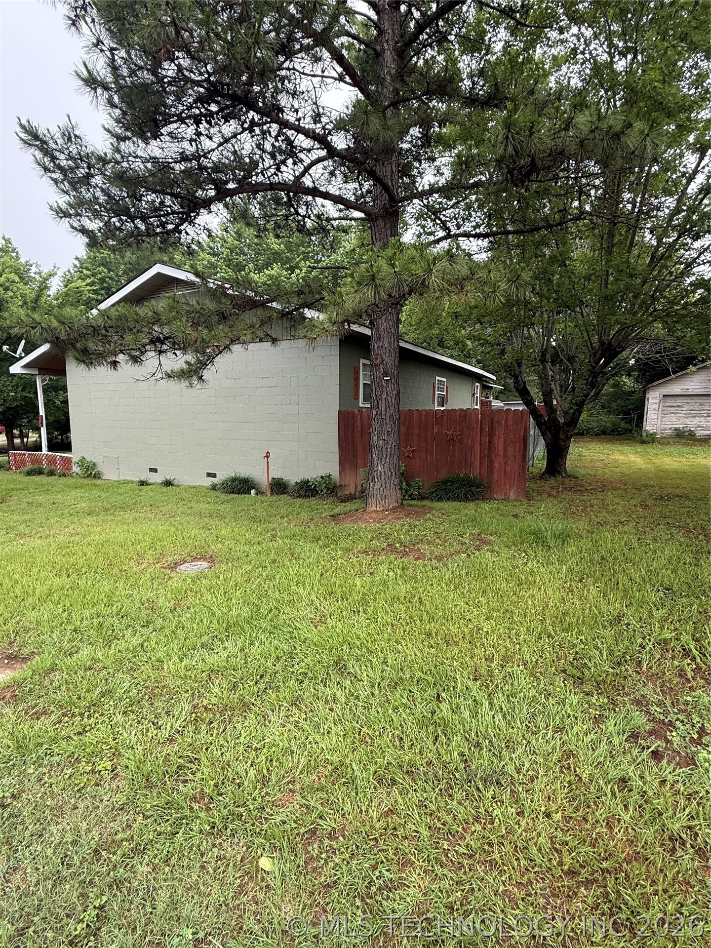 305 Highland Wister OK 74966