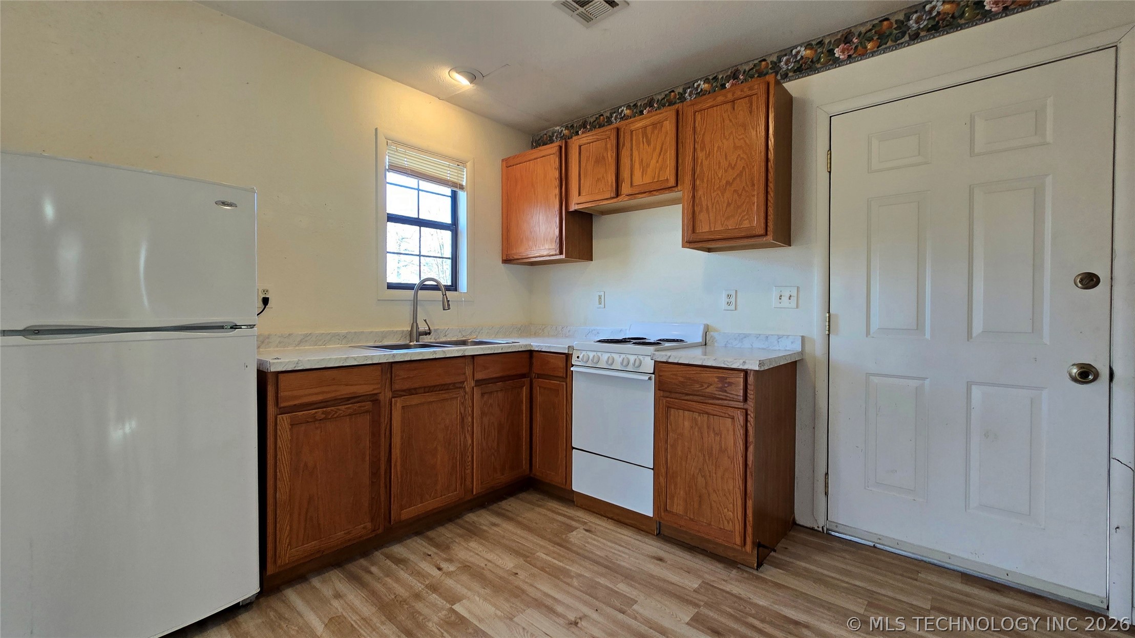 240 W French Street Eufaula OK 74432