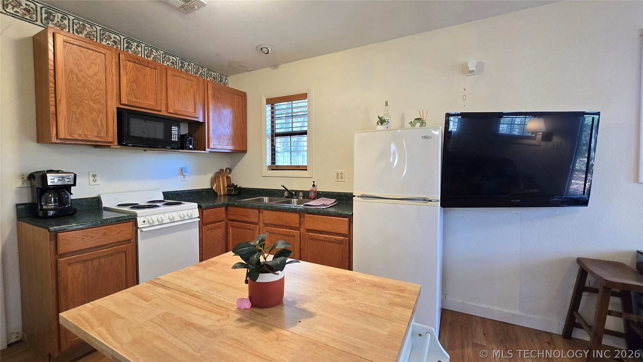 240 W French Street Eufaula OK 74432