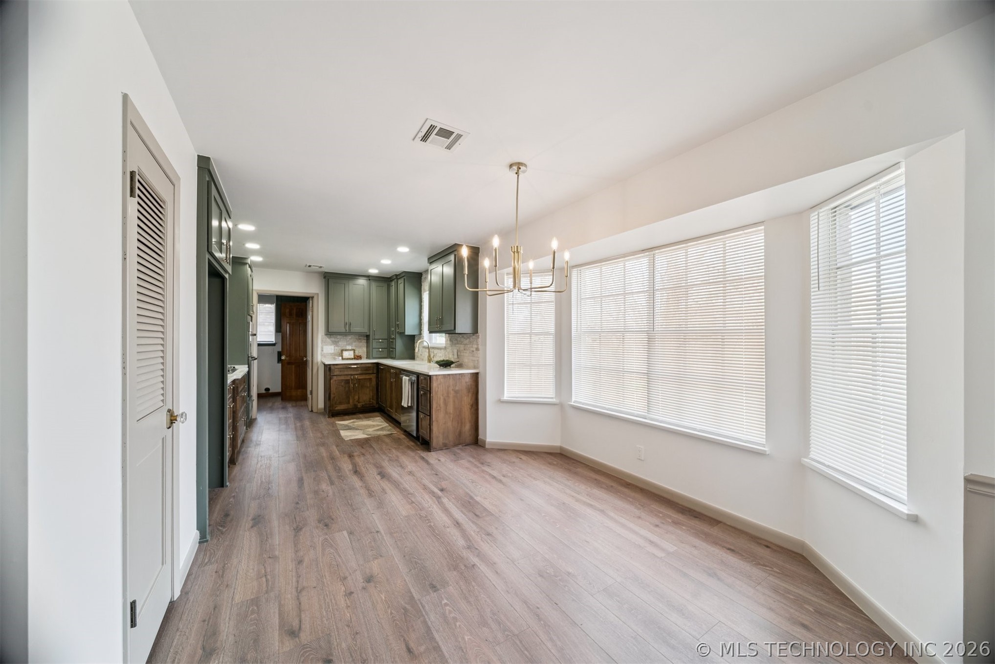 5855 E 46th Place Tulsa OK 74135