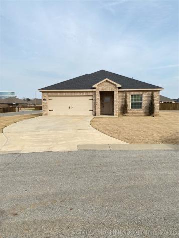 1198 Bullrush Circle Calera OK 74730