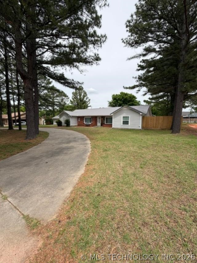500 Diamond Holdenville OK 74848