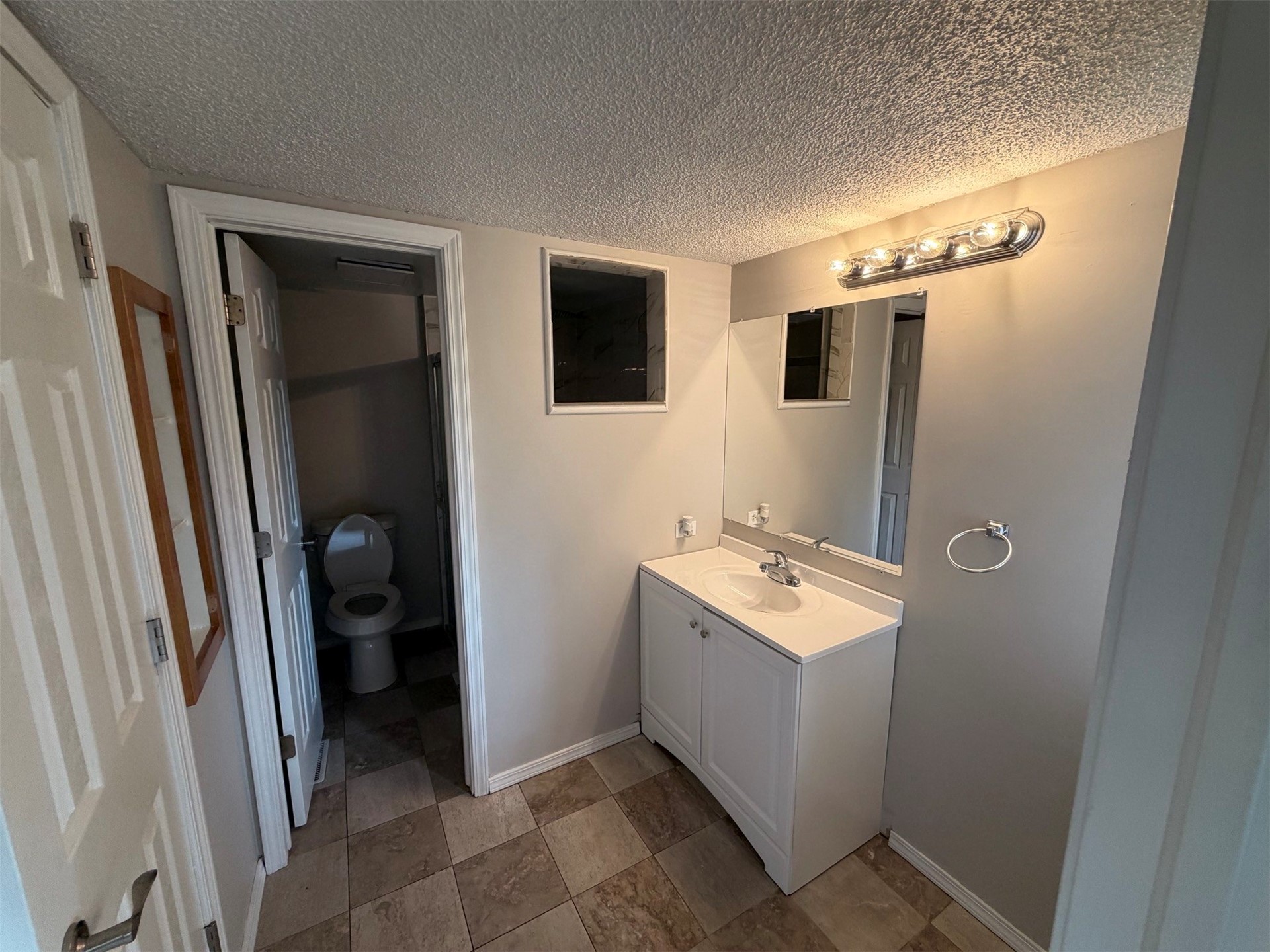 1409 S Walnut Avenue Broken Arrow OK 74012