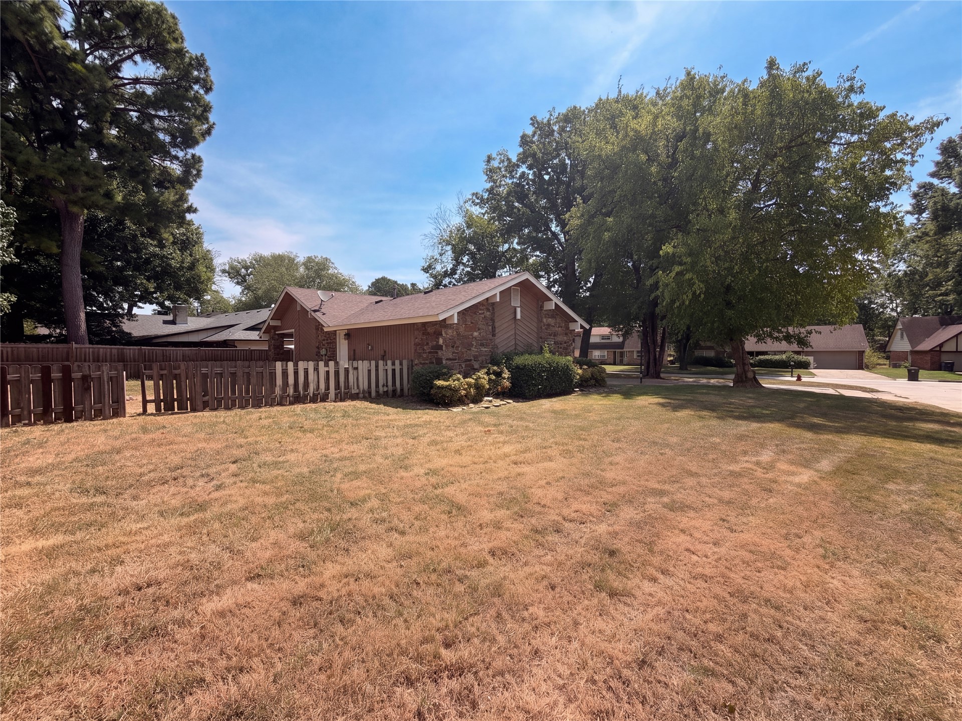 1409 S Walnut Avenue Broken Arrow OK 74012