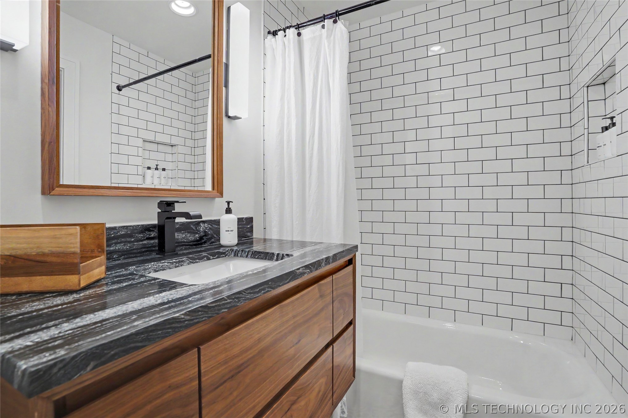 4303 S Lewis Avenue Tulsa OK 74105