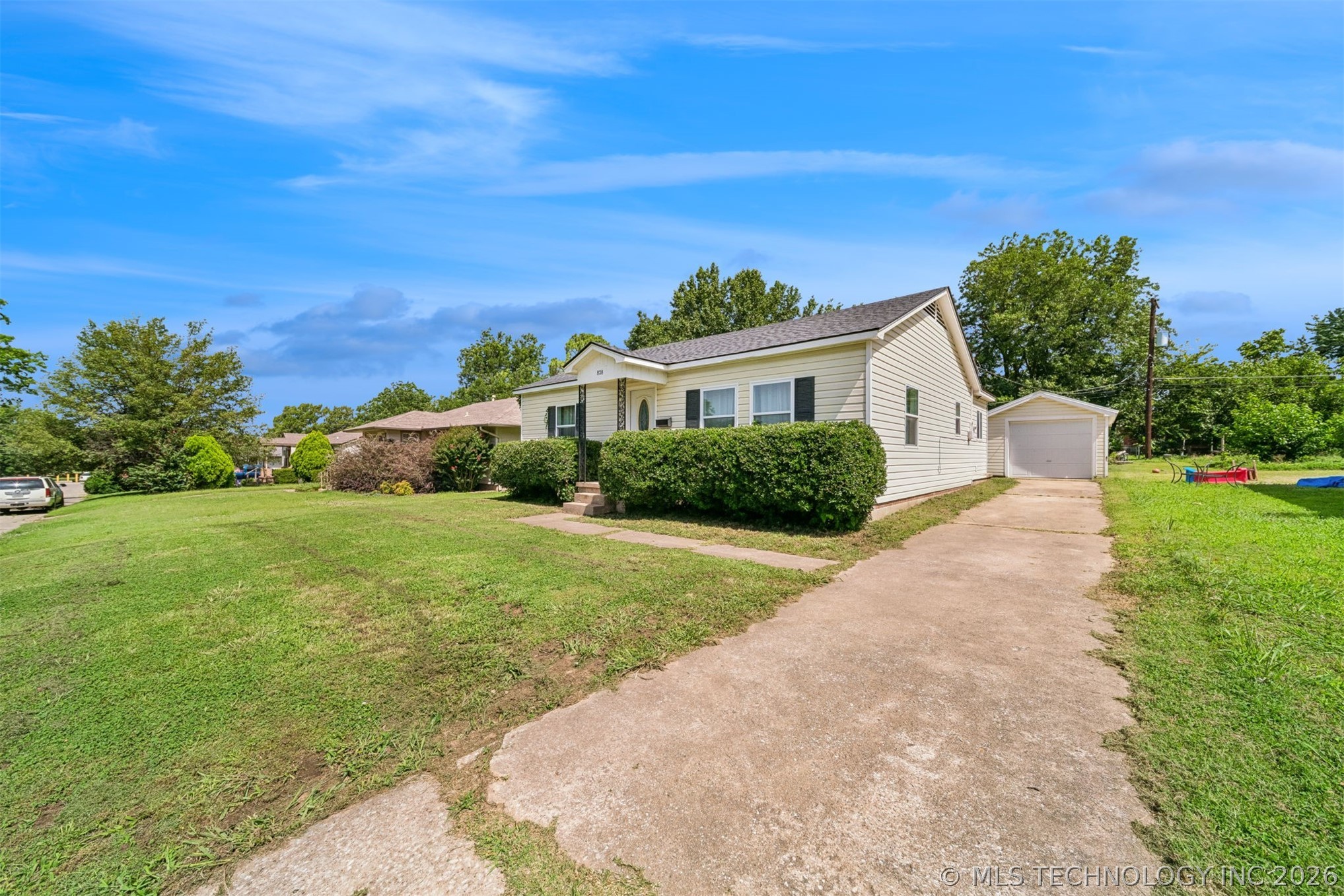 828 E 5th Street Cushing OK 74023
