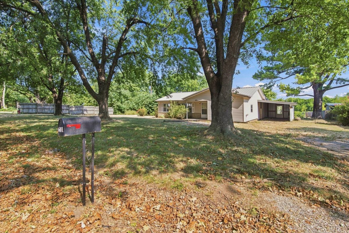 601 NE 12th Street Wagoner OK 74467