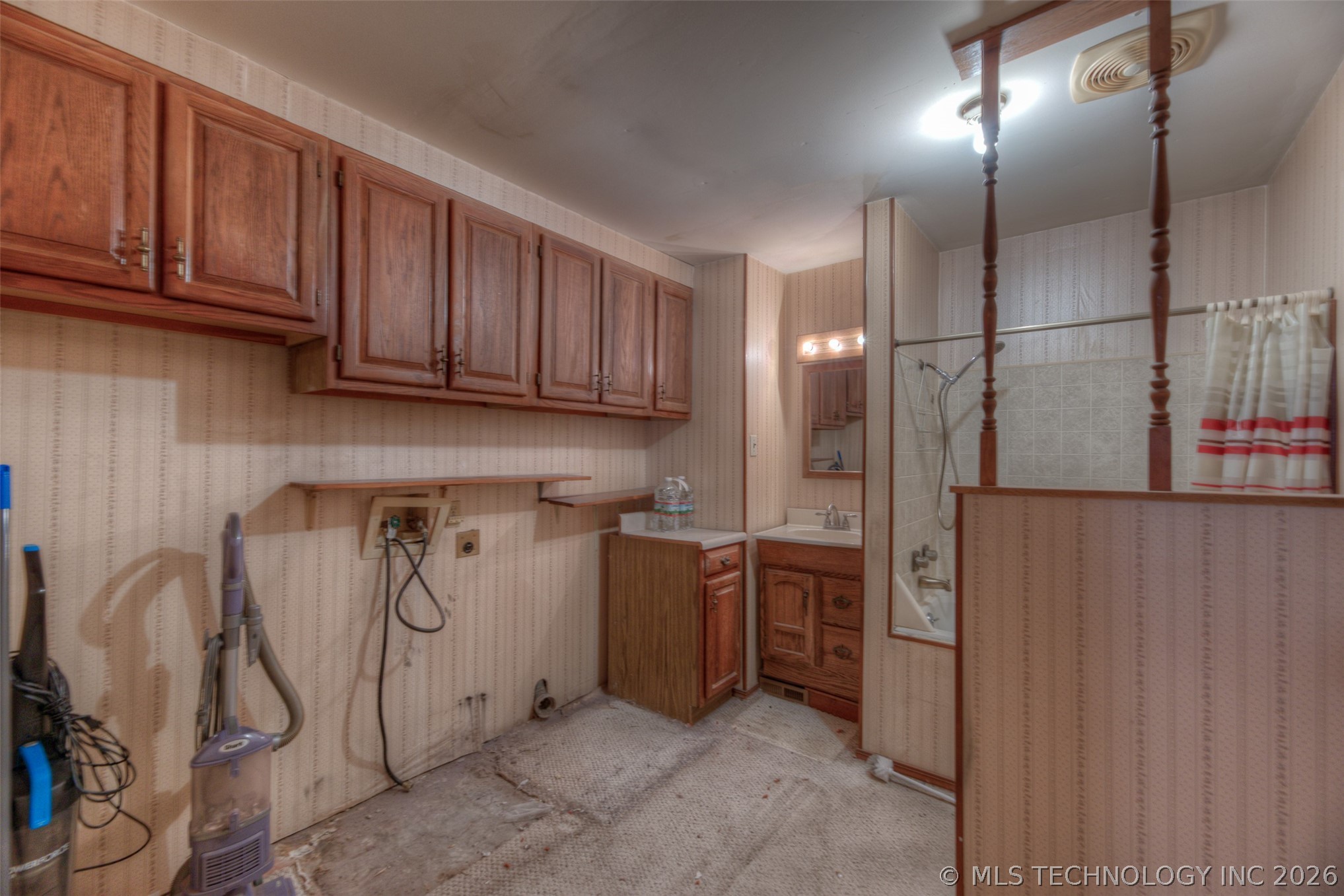 8925 E 15th Street Tulsa OK 74112