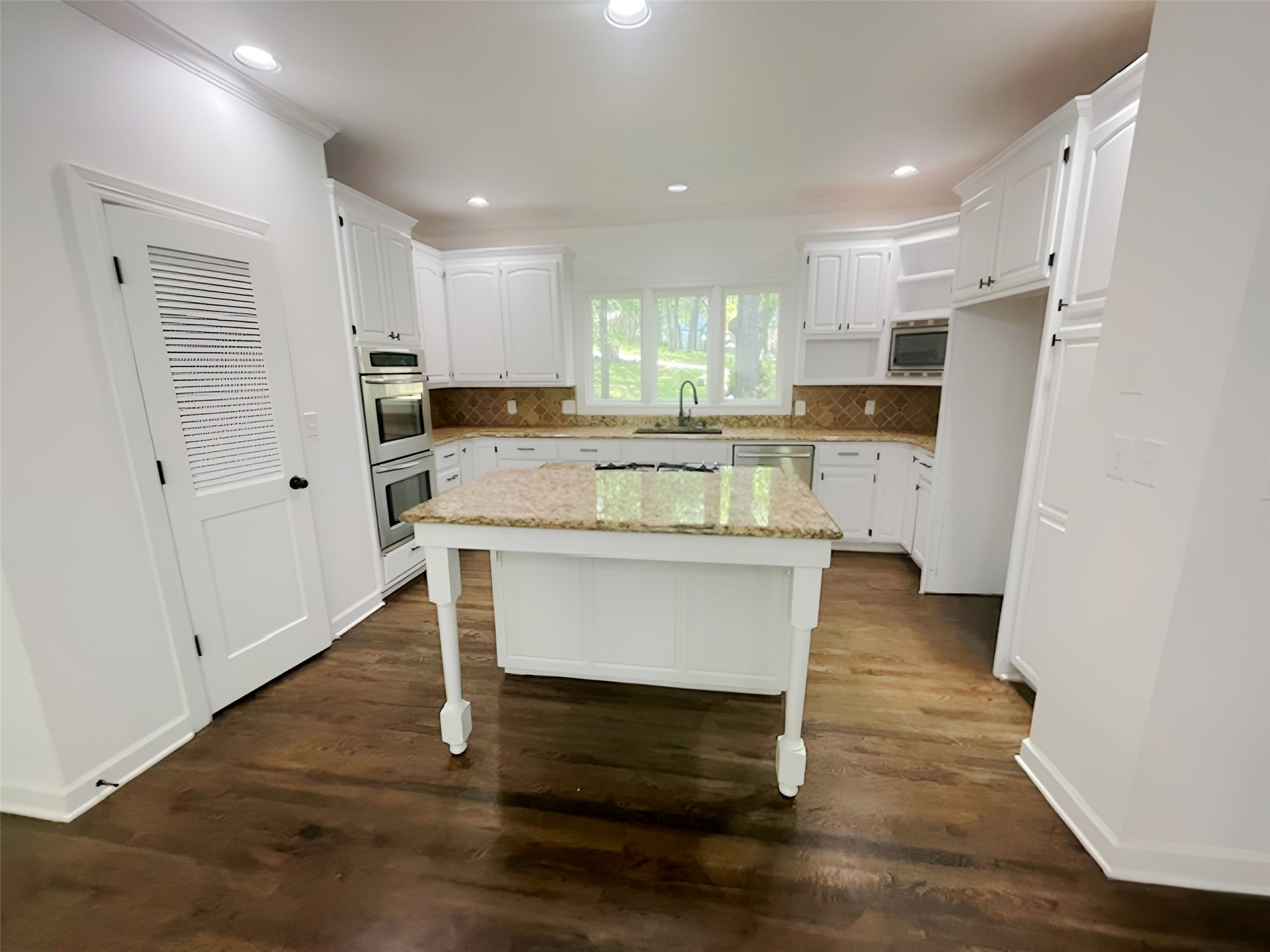 3813 E 99th Place Tulsa OK 74137