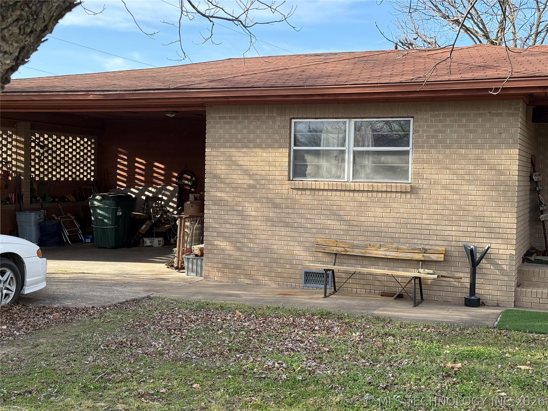 720 W Young Street Morris OK 74445