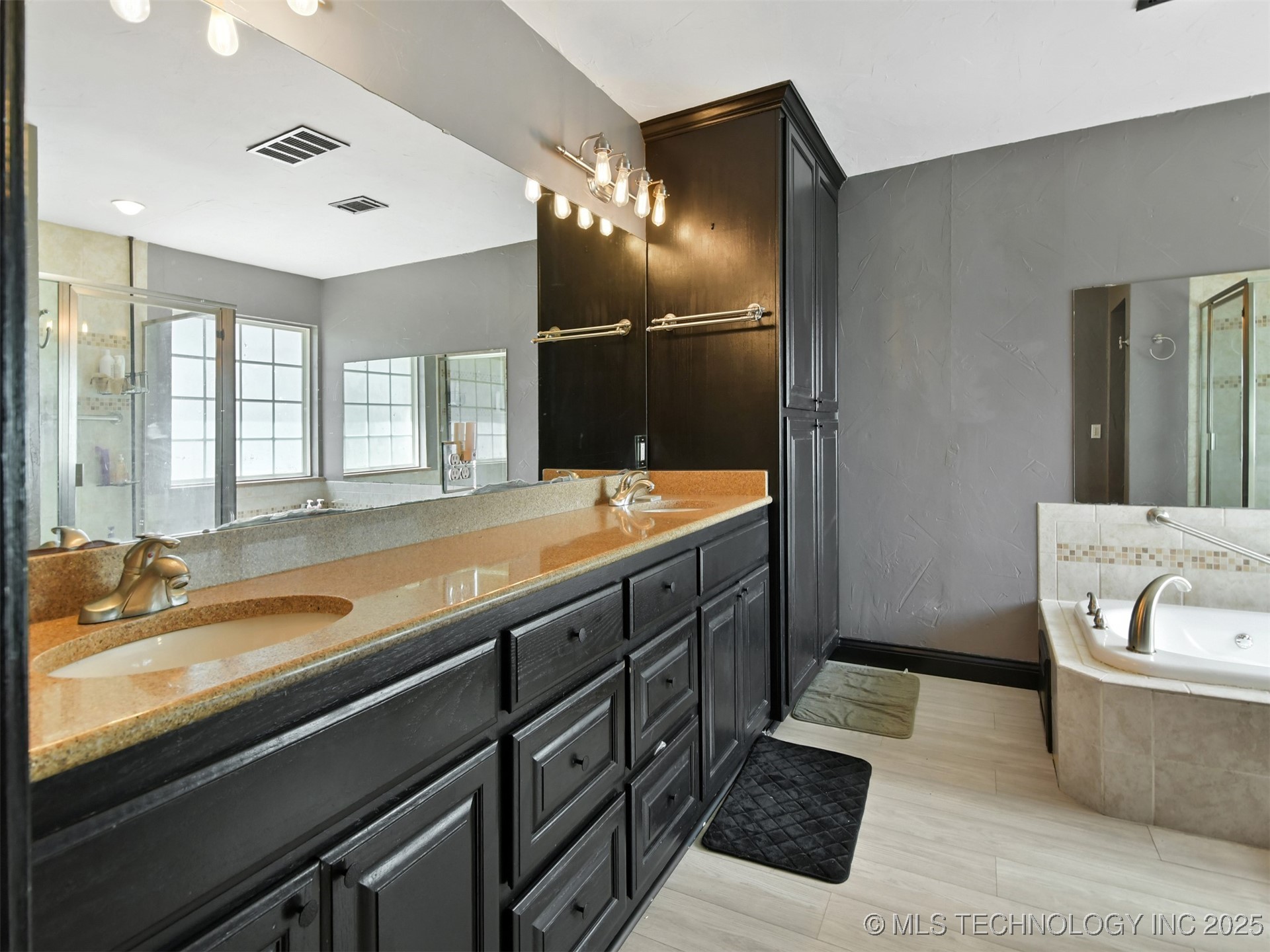 1348 Gene Autry Road Ardmore OK 73401