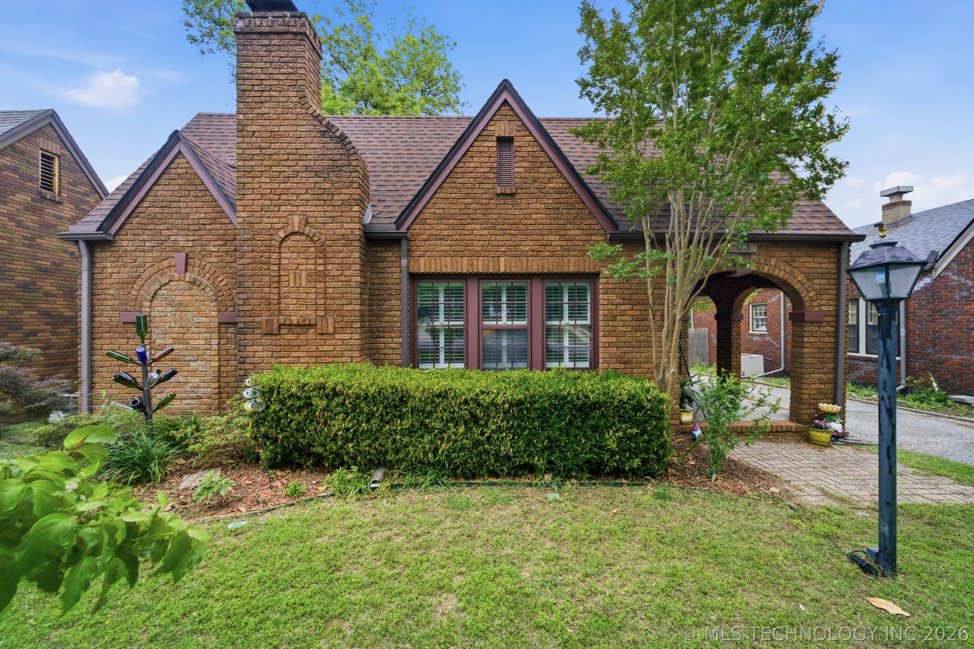 1915 S Yorktown Avenue Tulsa OK 74104