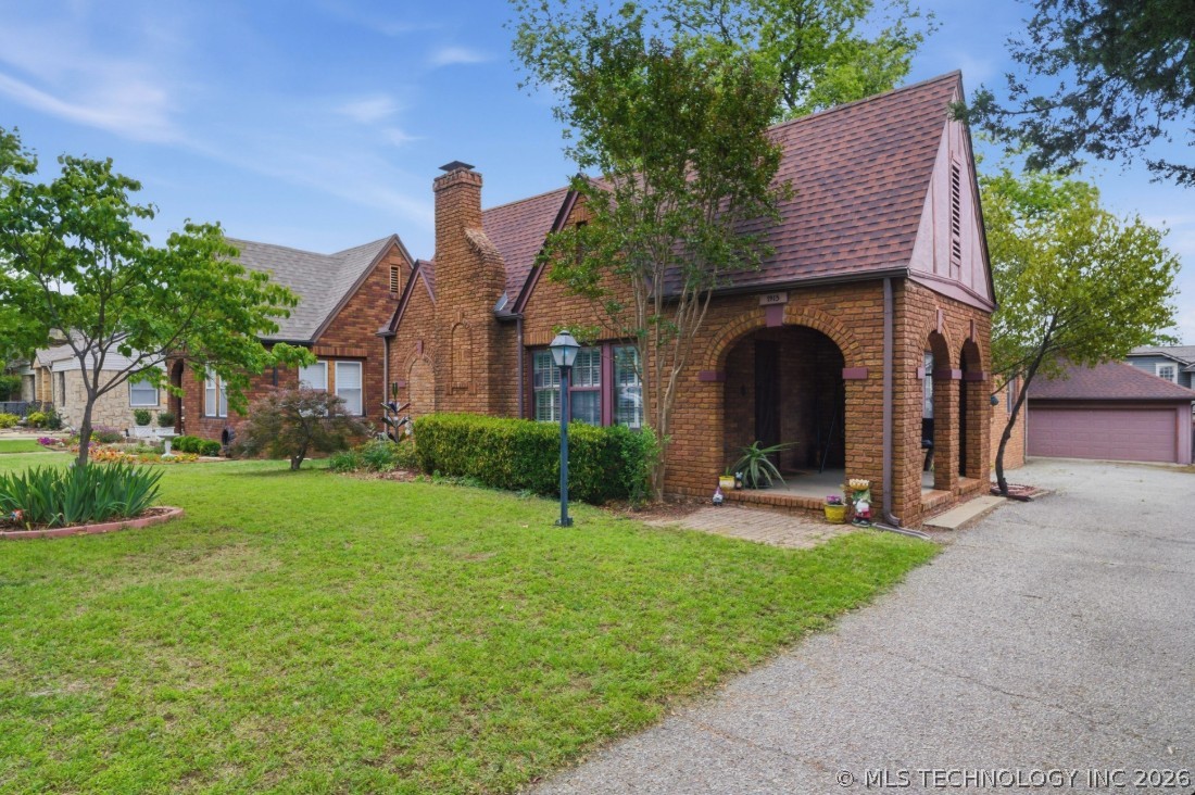 1915 S Yorktown Avenue Tulsa OK 74104