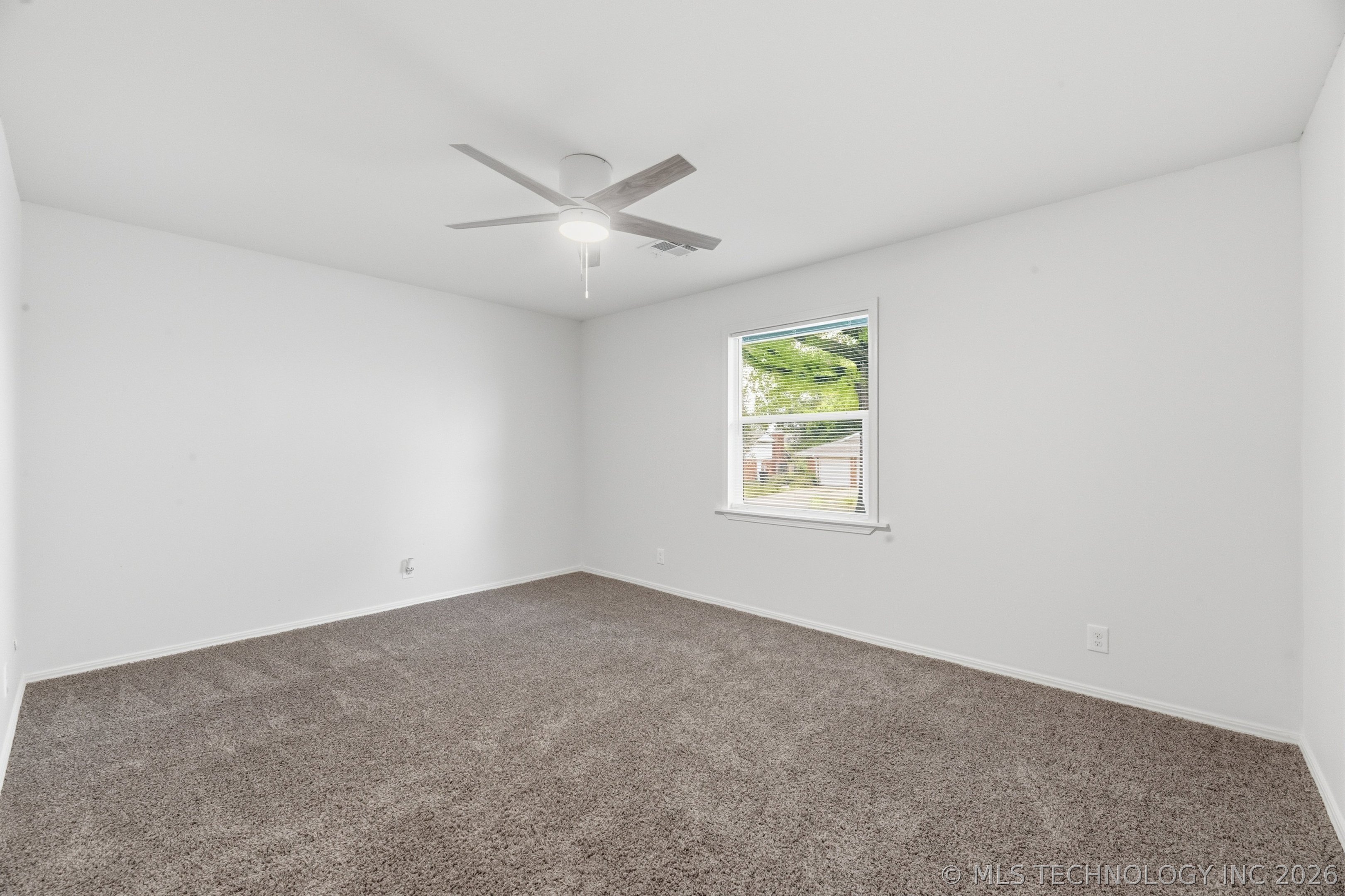 1906 Rolling Hills Drive Bartlesville OK 74006
