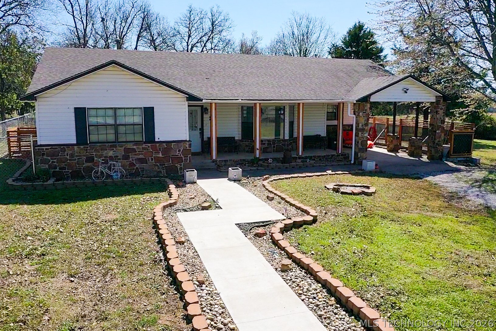 21331 W Cookson Bend Cookson OK 74427