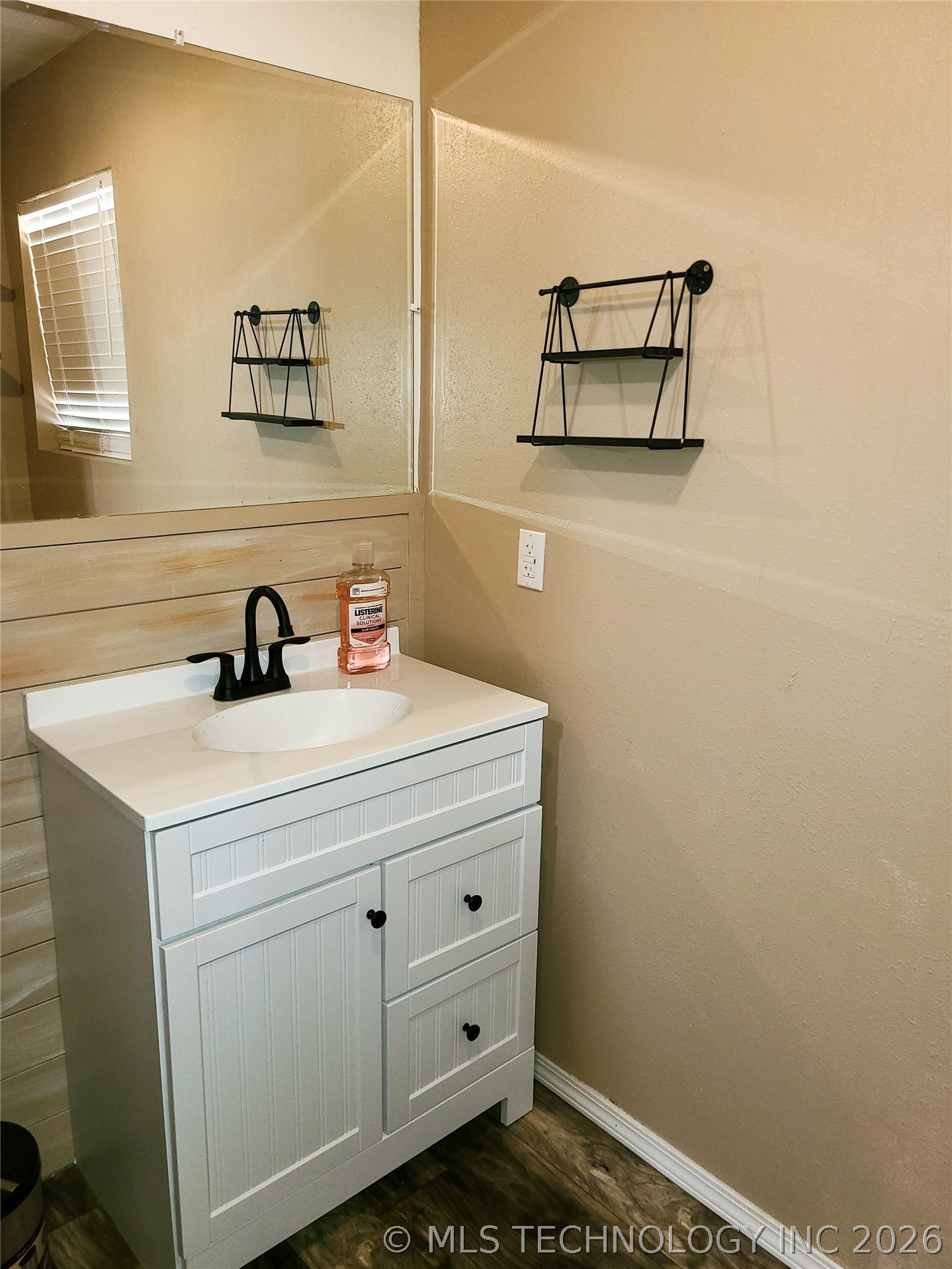 21331 W Cookson Bend Cookson OK 74427