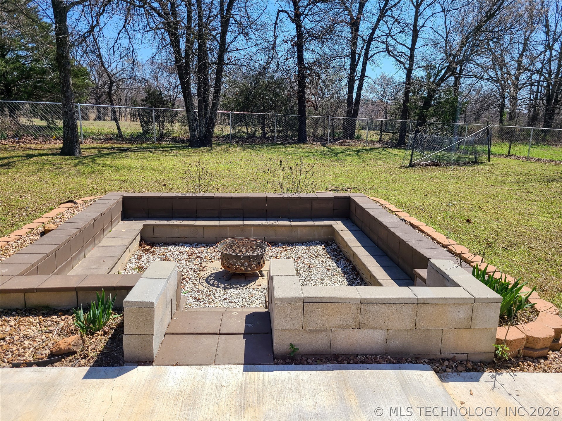 21331 W Cookson Bend Cookson OK 74427