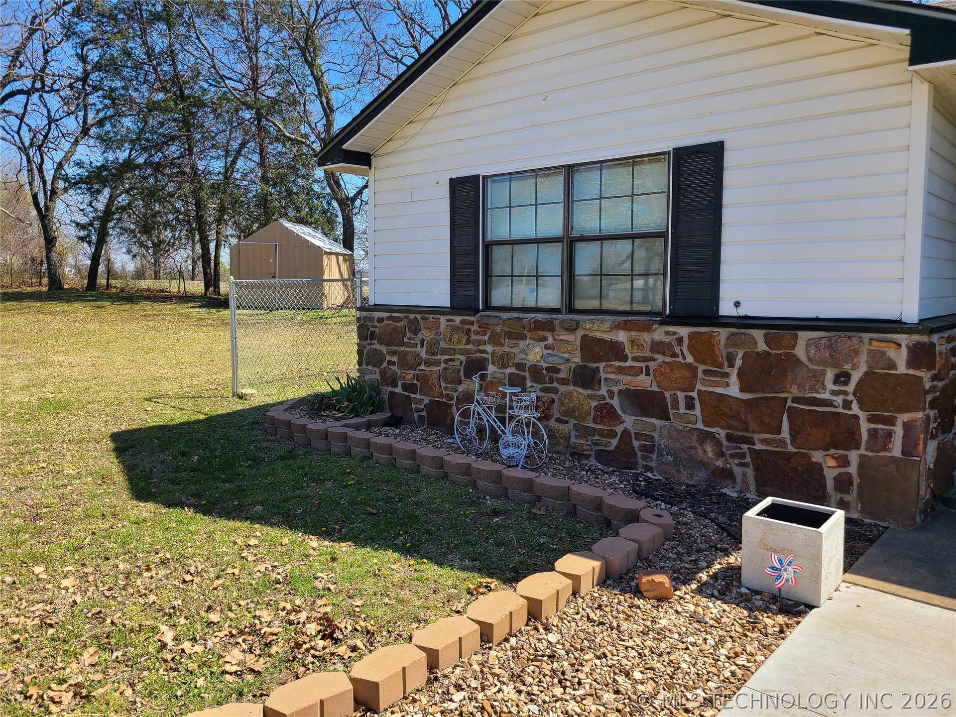 21331 W Cookson Bend Cookson OK 74427