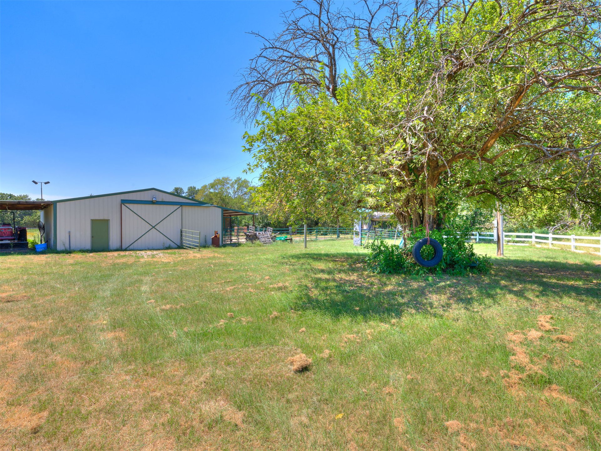 9735 E Sandy Creek Road Coleman OK 73432
