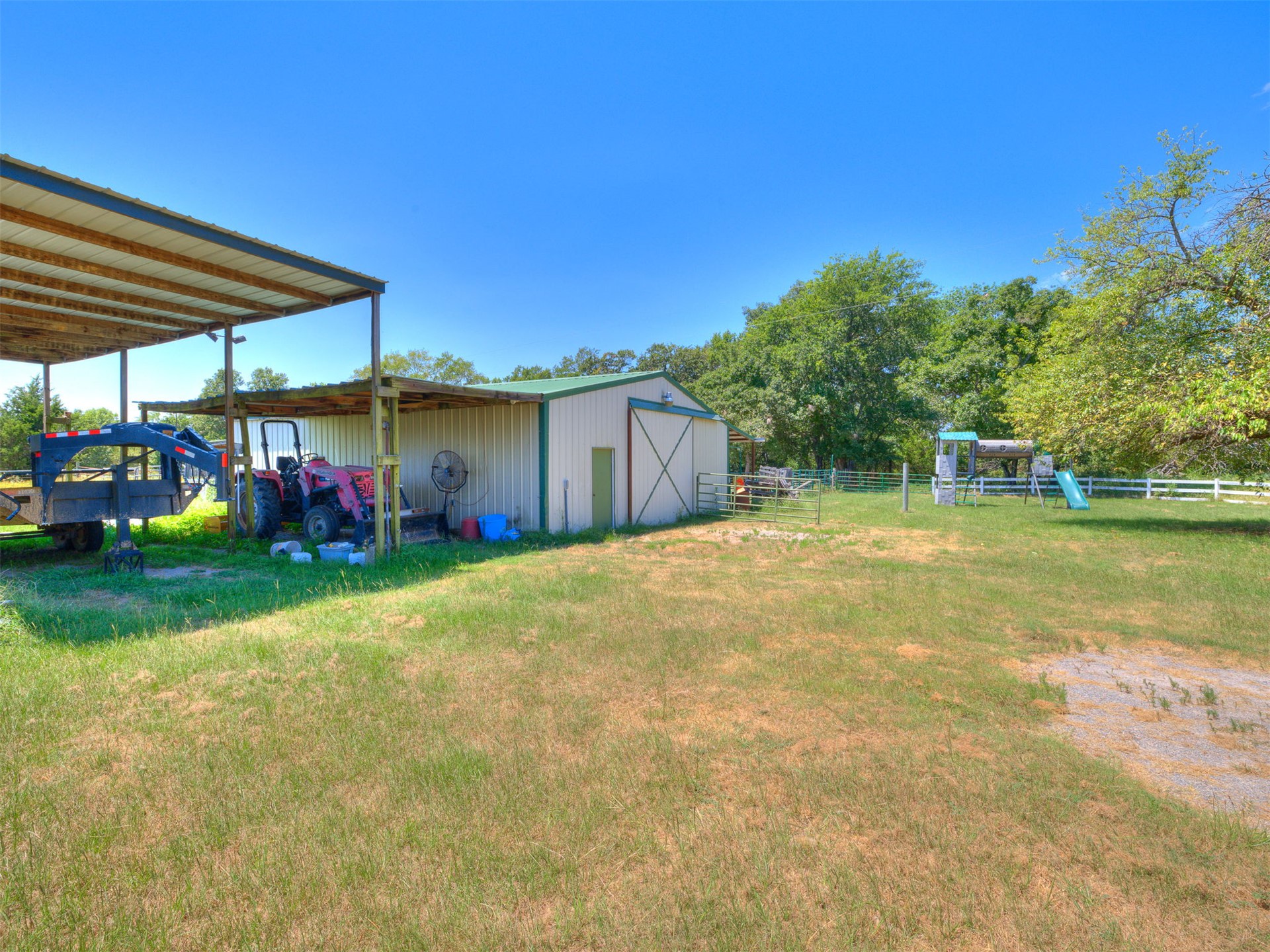 9735 E Sandy Creek Road Coleman OK 73432