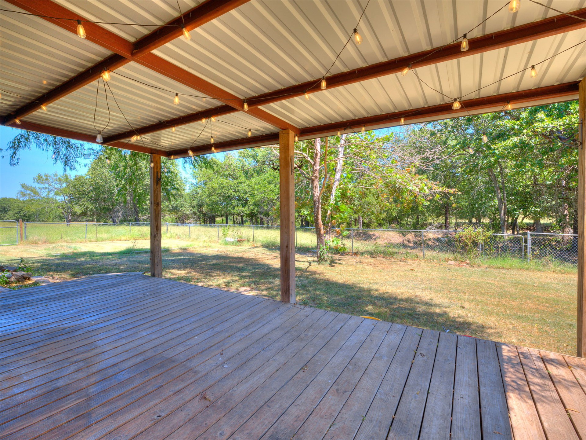 9735 E Sandy Creek Road Coleman OK 73432
