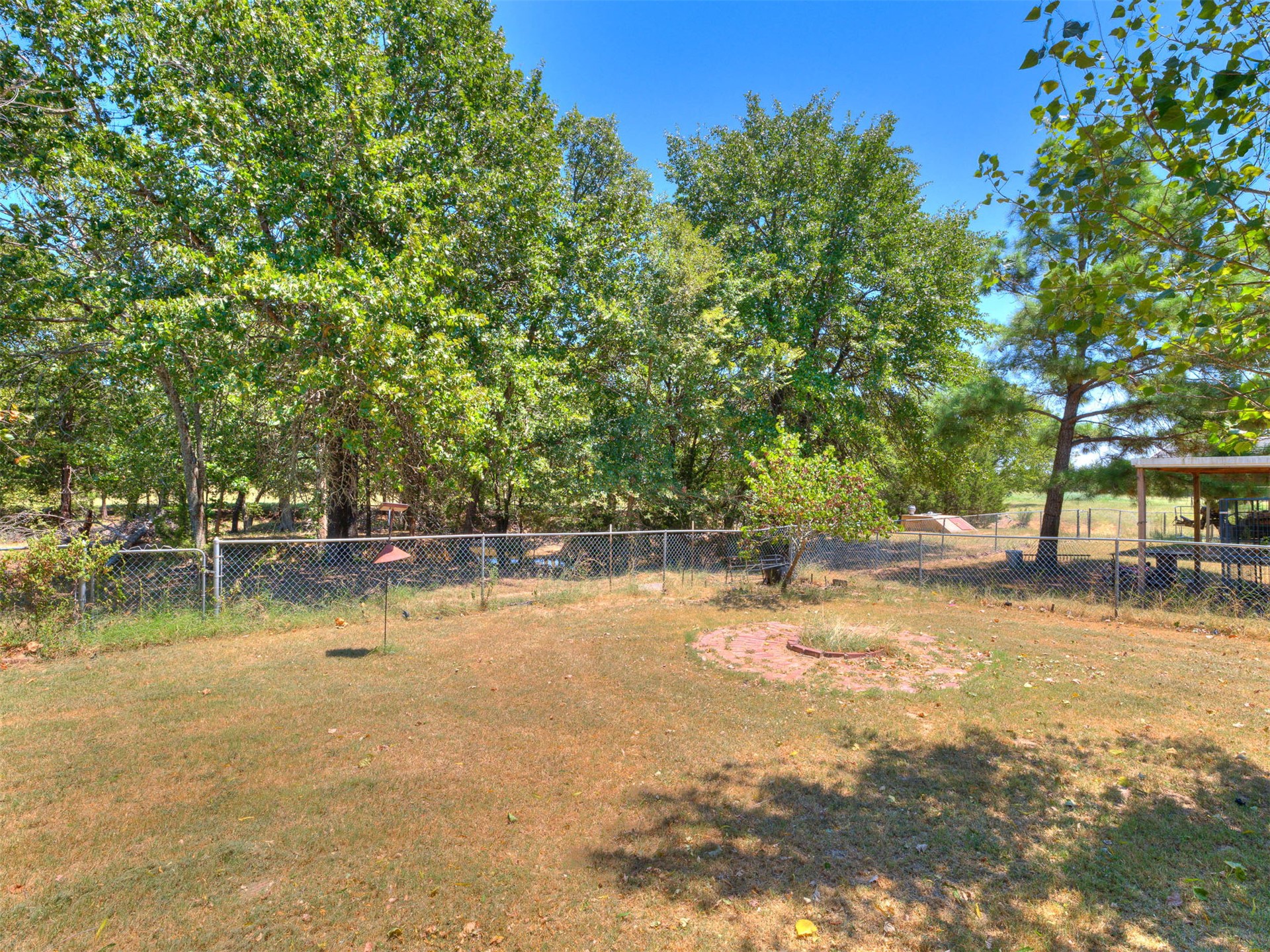 9735 E Sandy Creek Road Coleman OK 73432