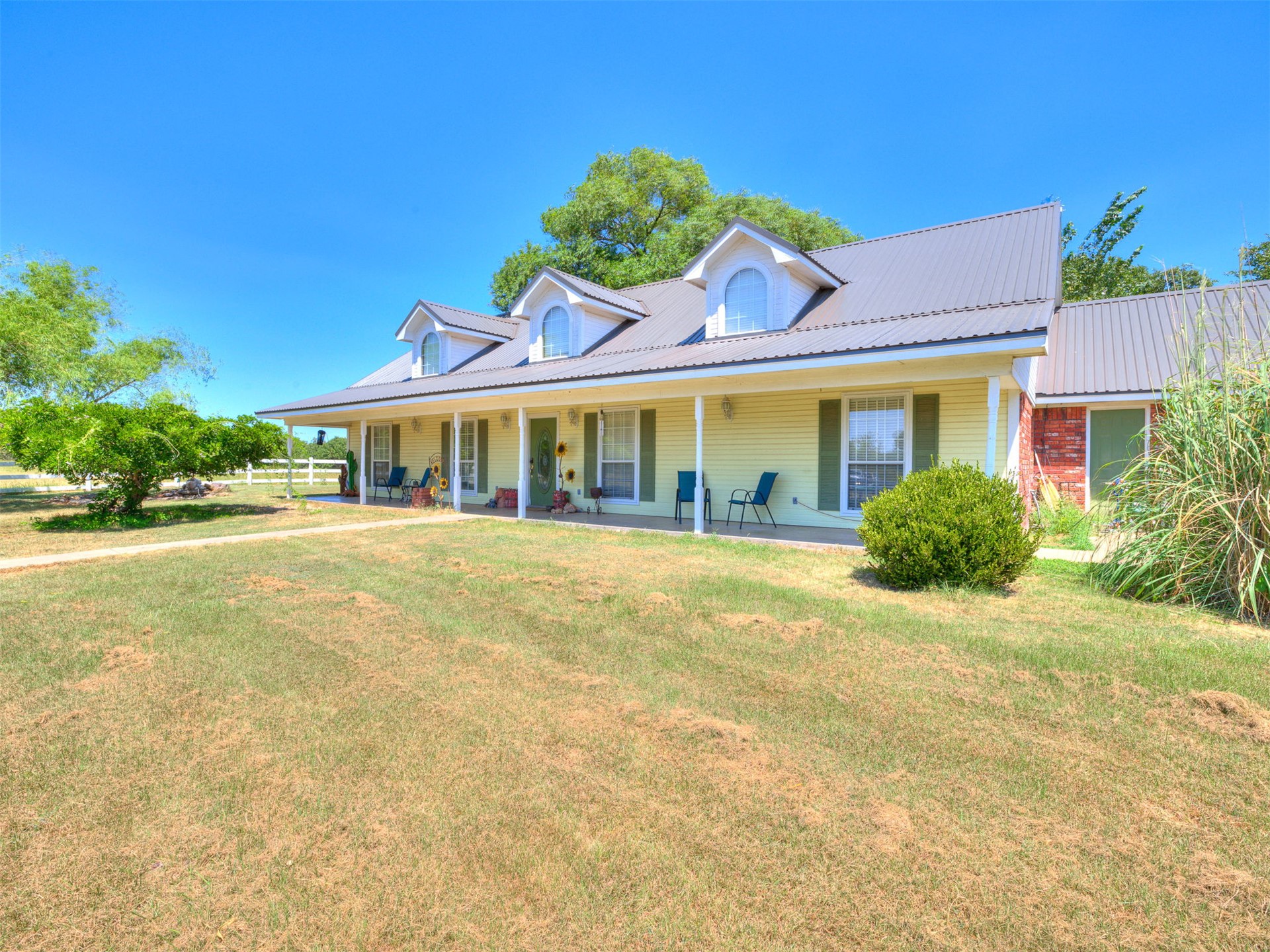 9735 E Sandy Creek Road Coleman OK 73432