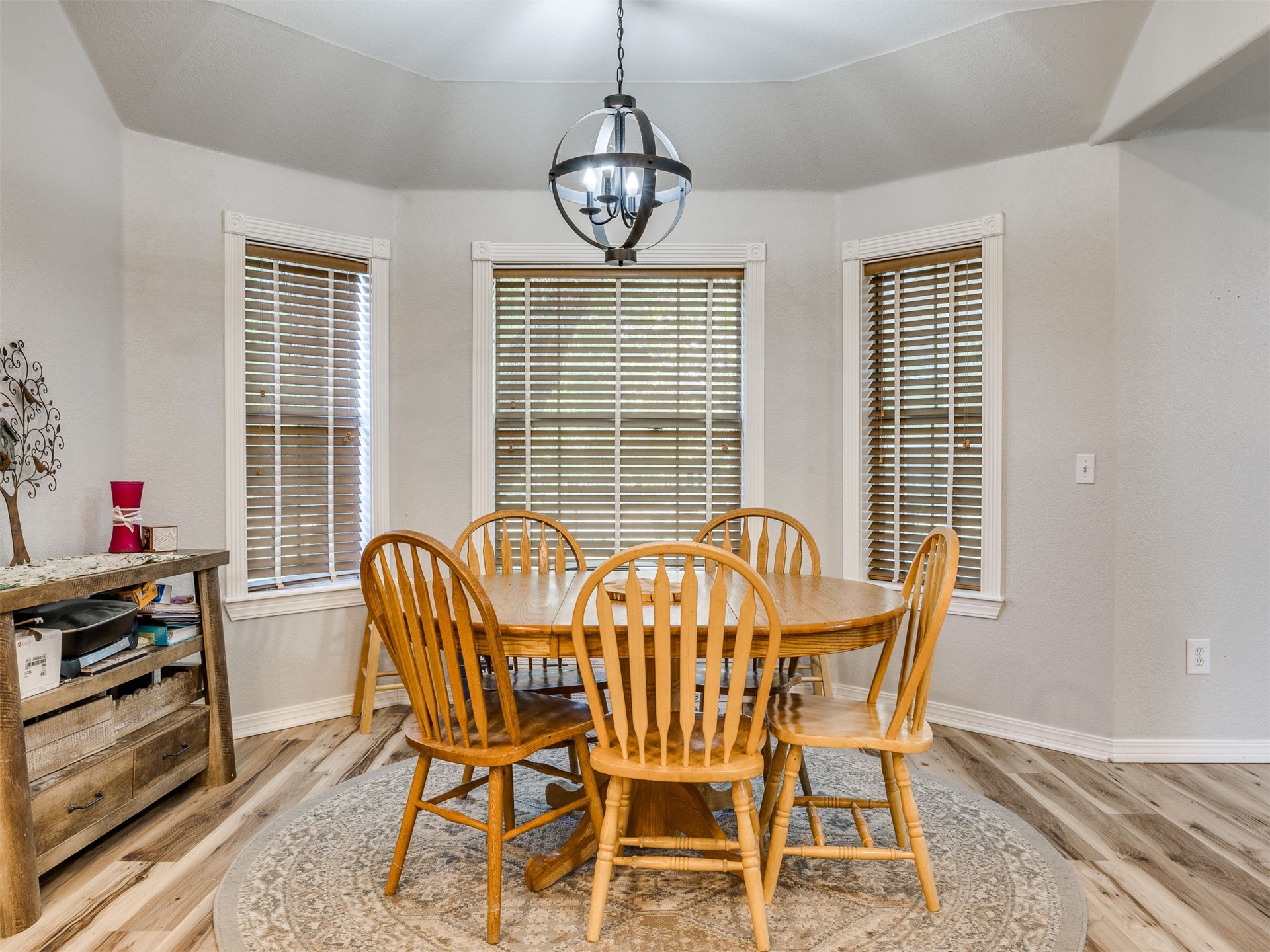 9735 E Sandy Creek Road Coleman OK 73432
