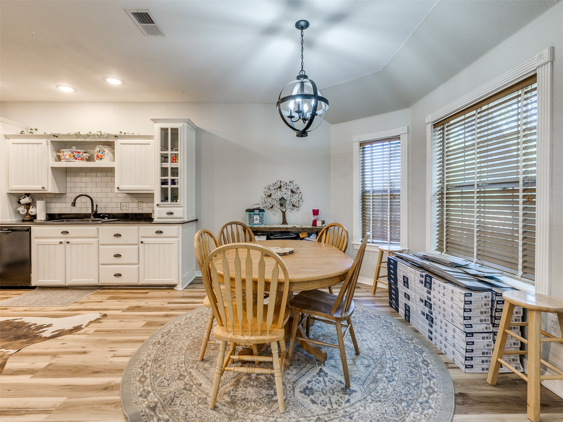 9735 E Sandy Creek Road Coleman OK 73432