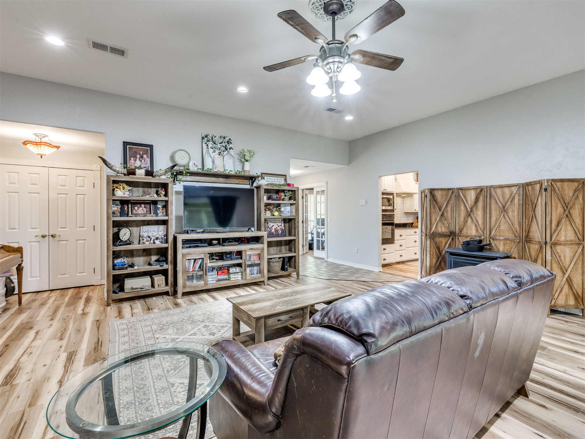 9735 E Sandy Creek Road Coleman OK 73432