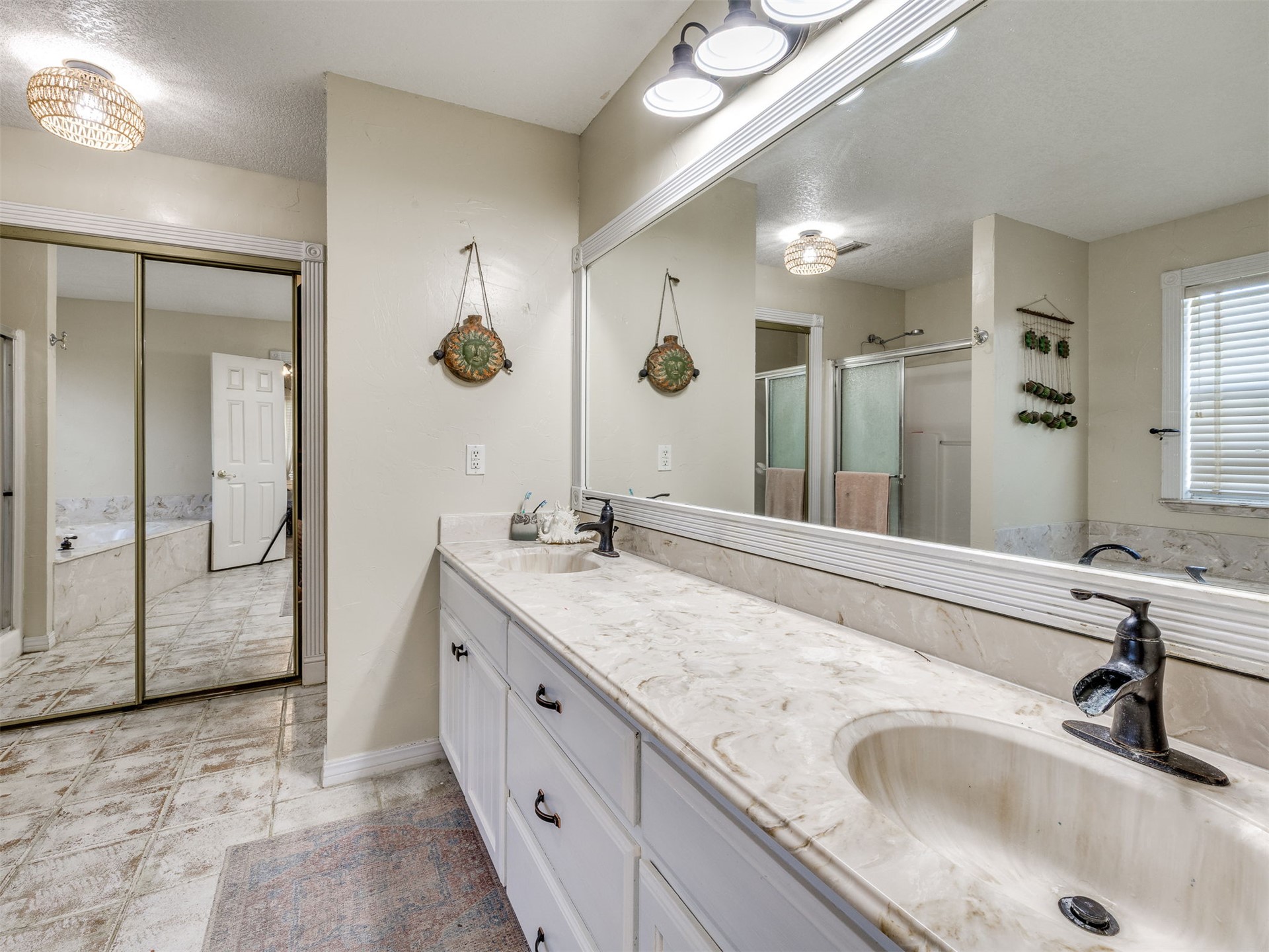 9735 E Sandy Creek Road Coleman OK 73432