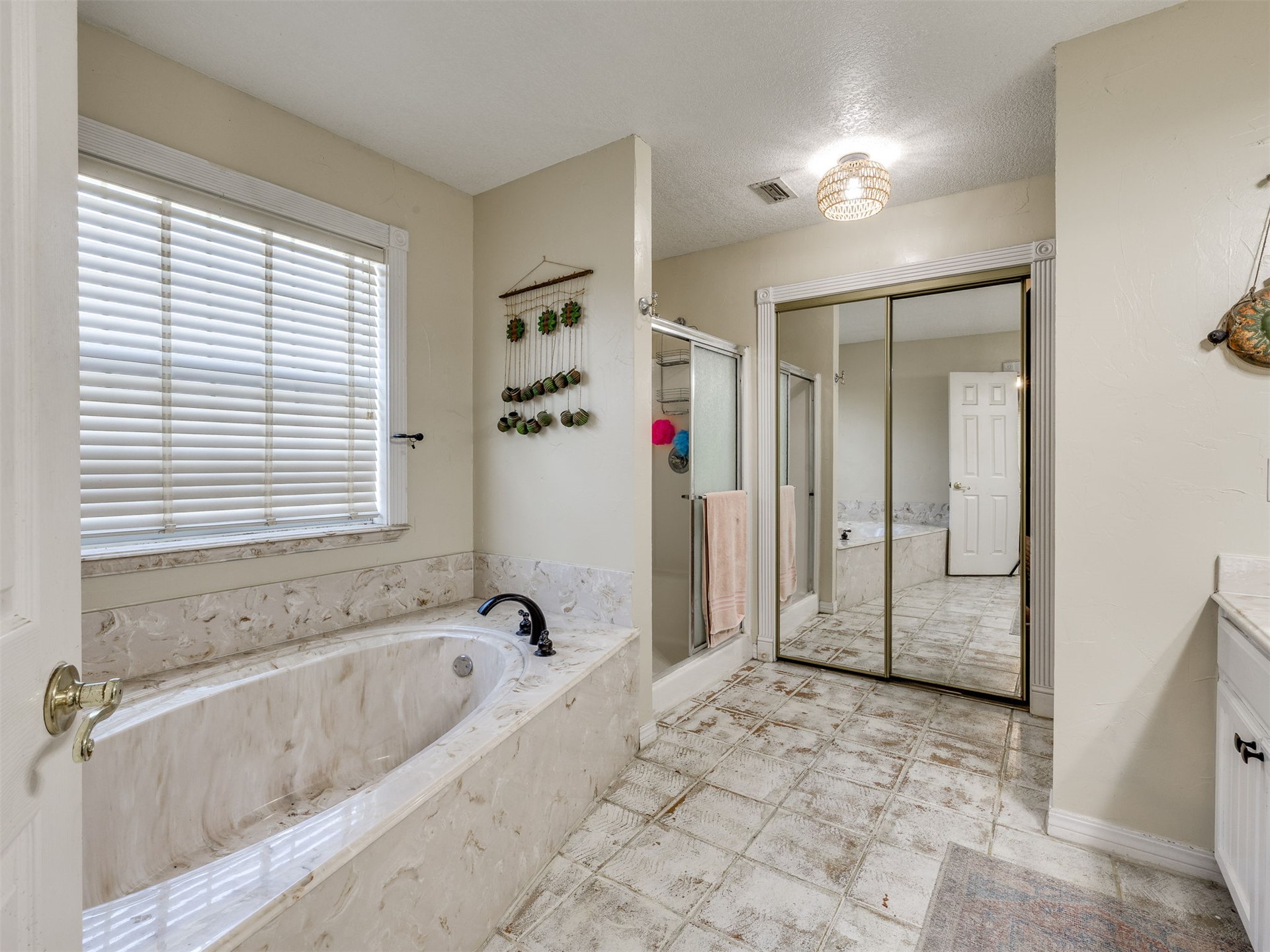 9735 E Sandy Creek Road Coleman OK 73432