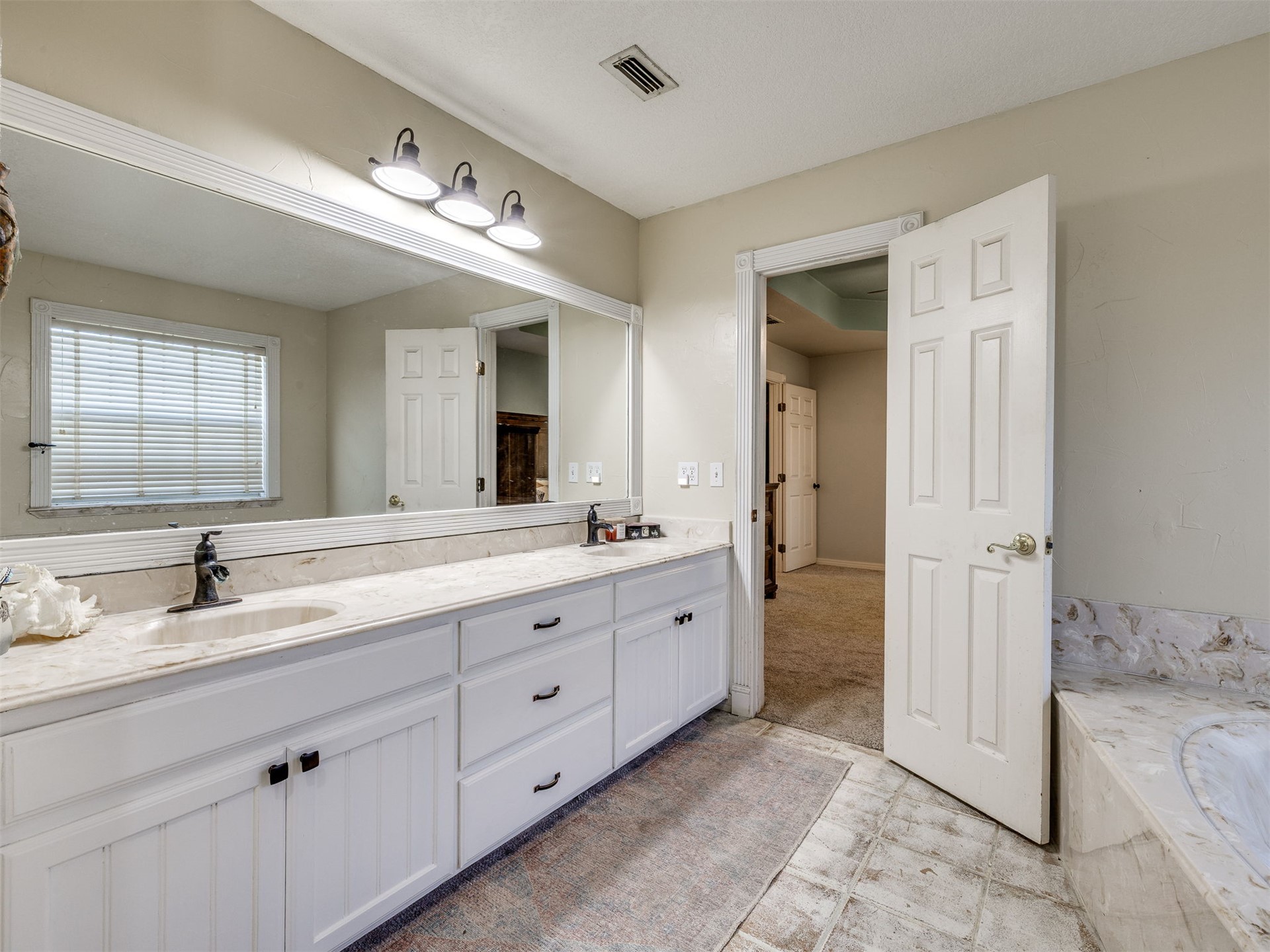 9735 E Sandy Creek Road Coleman OK 73432