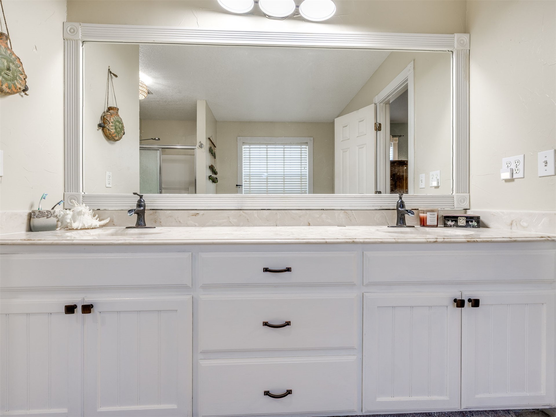 9735 E Sandy Creek Road Coleman OK 73432