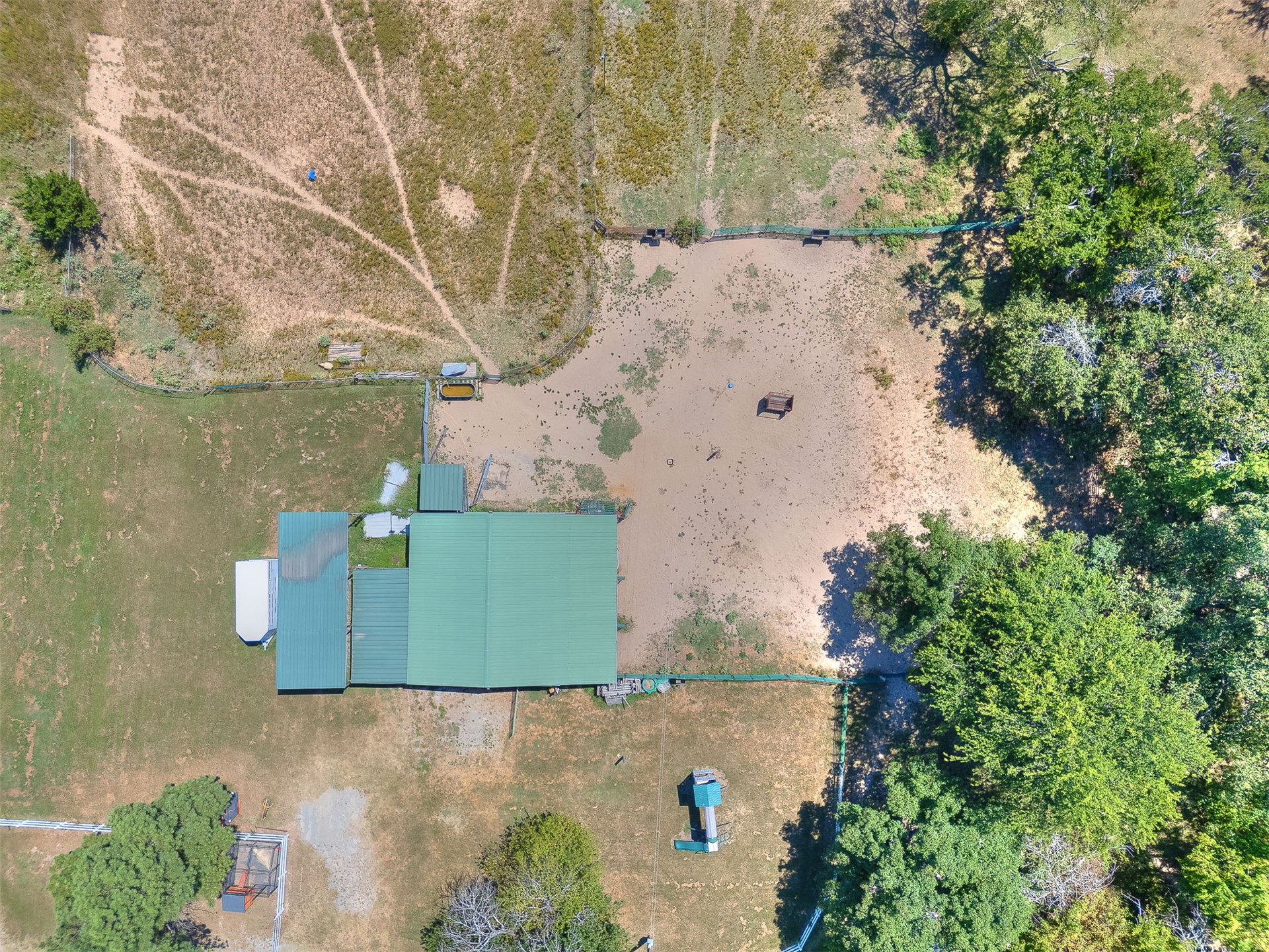 9735 E Sandy Creek Road Coleman OK 73432