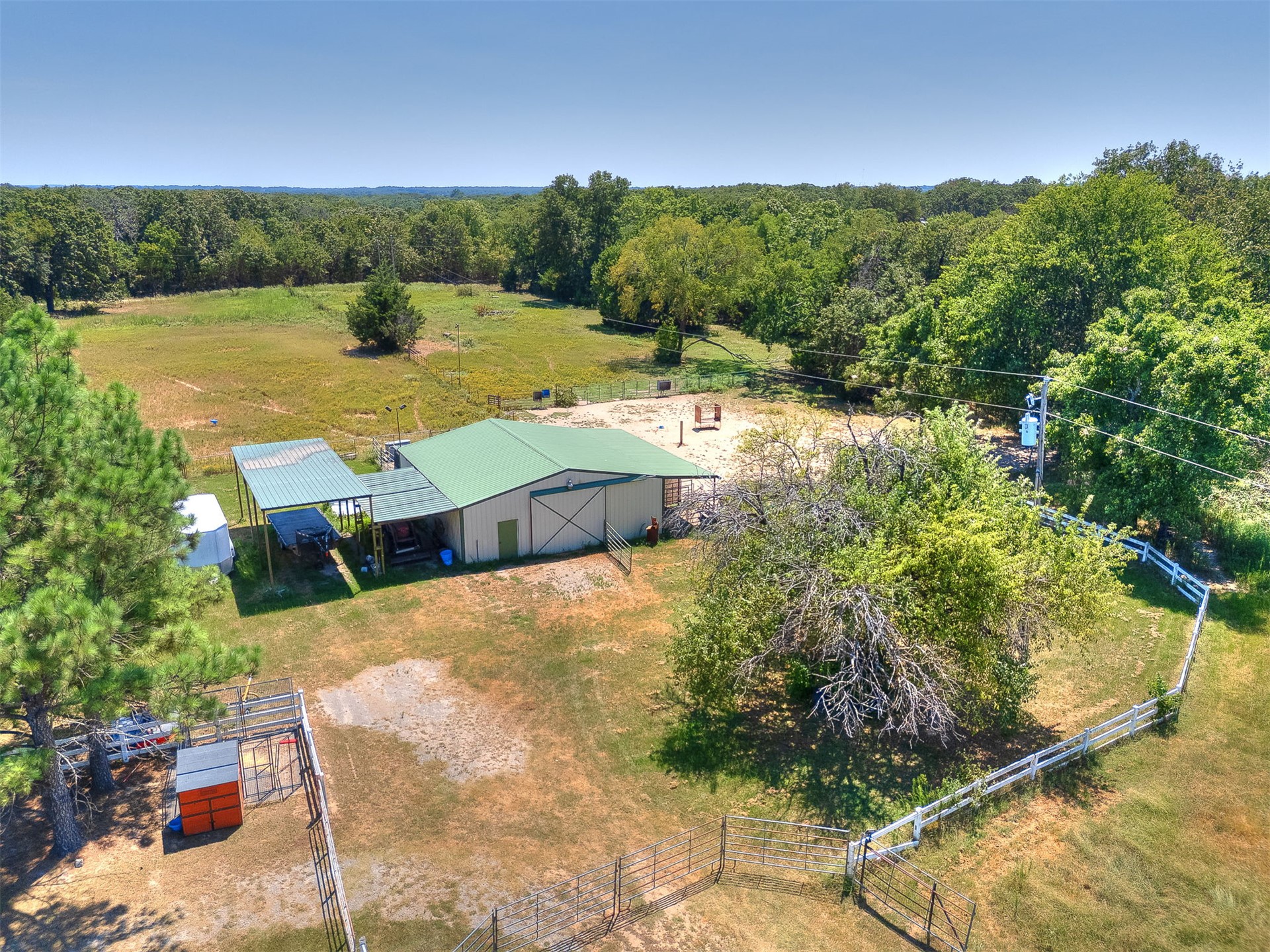 9735 E Sandy Creek Road Coleman OK 73432