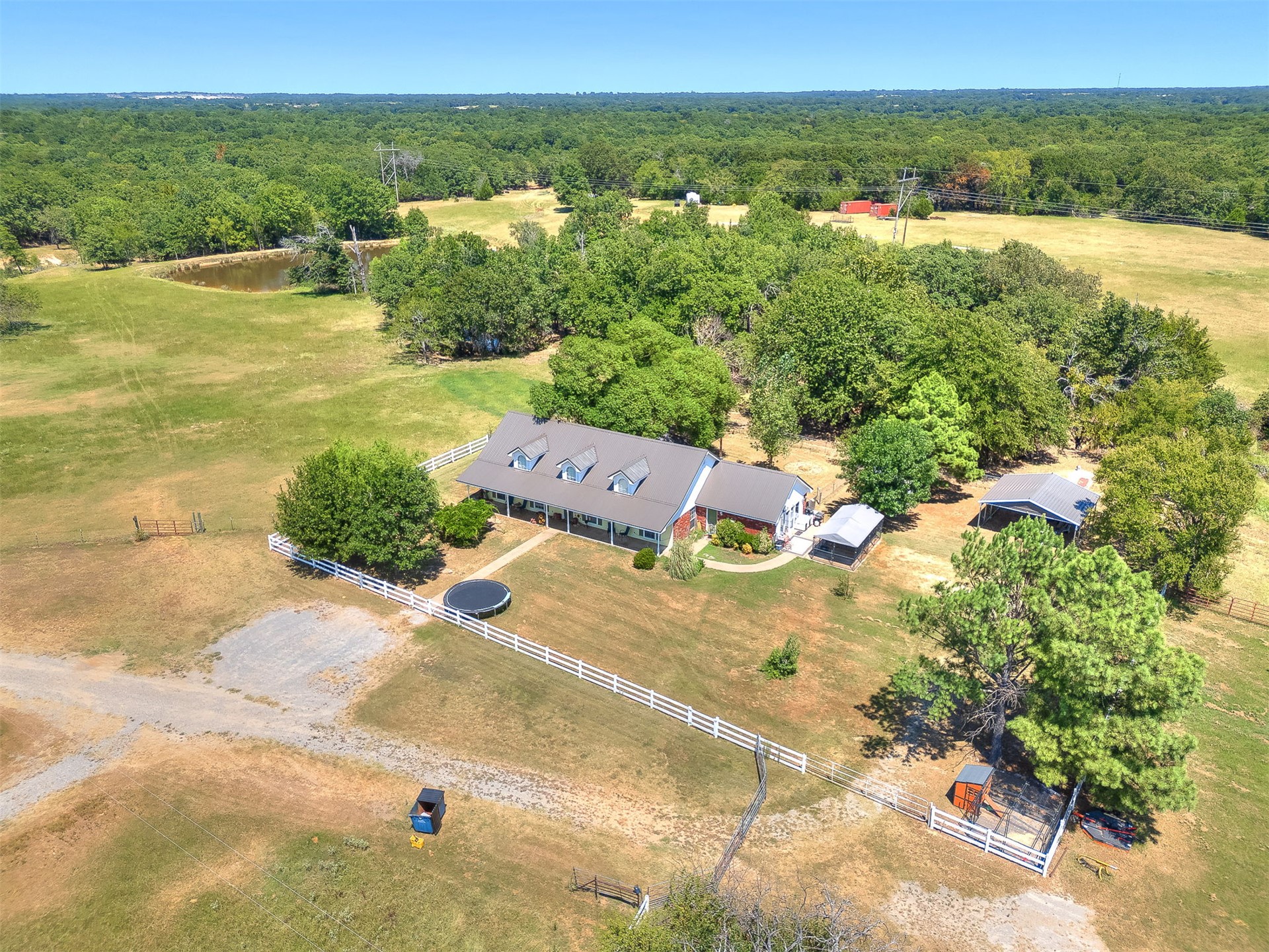 9735 E Sandy Creek Road Coleman OK 73432