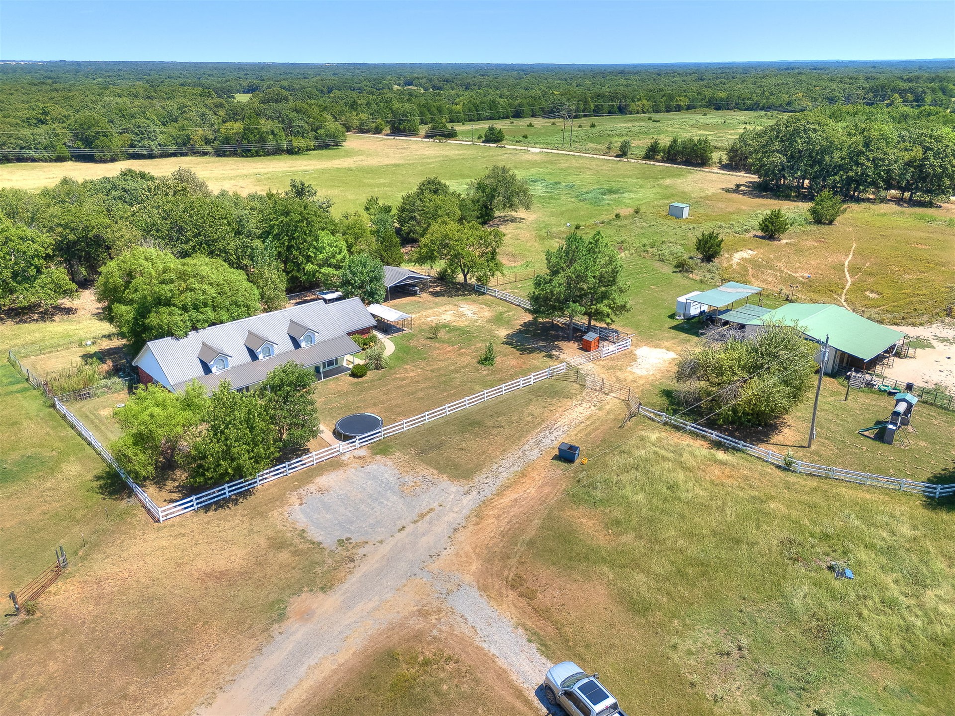 9735 E Sandy Creek Road Coleman OK 73432