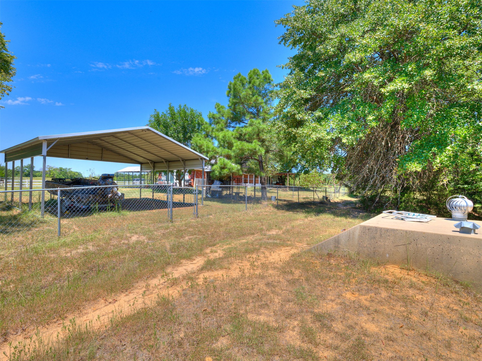 9735 E Sandy Creek Road Coleman OK 73432