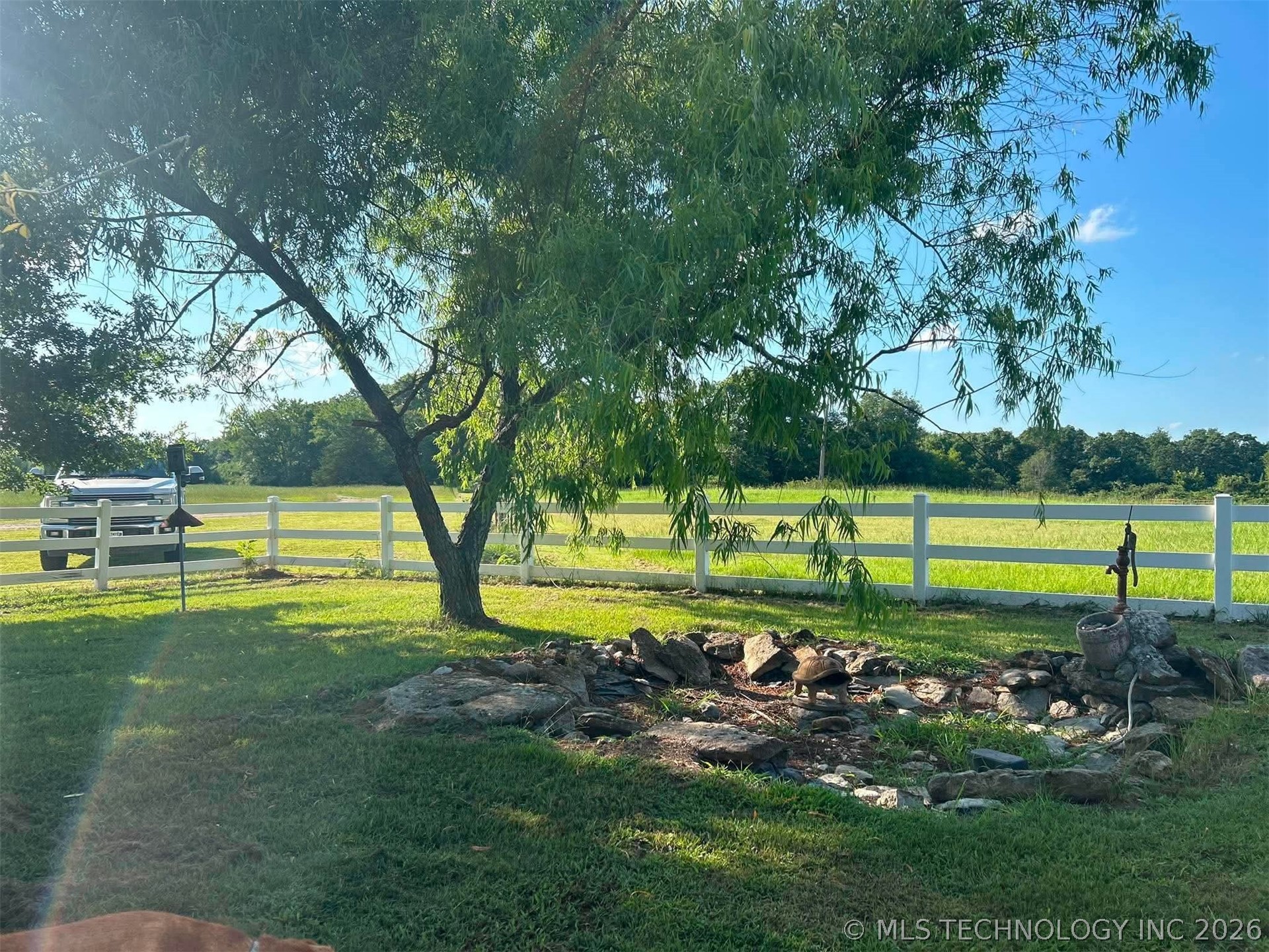 9735 E Sandy Creek Road Coleman OK 73432