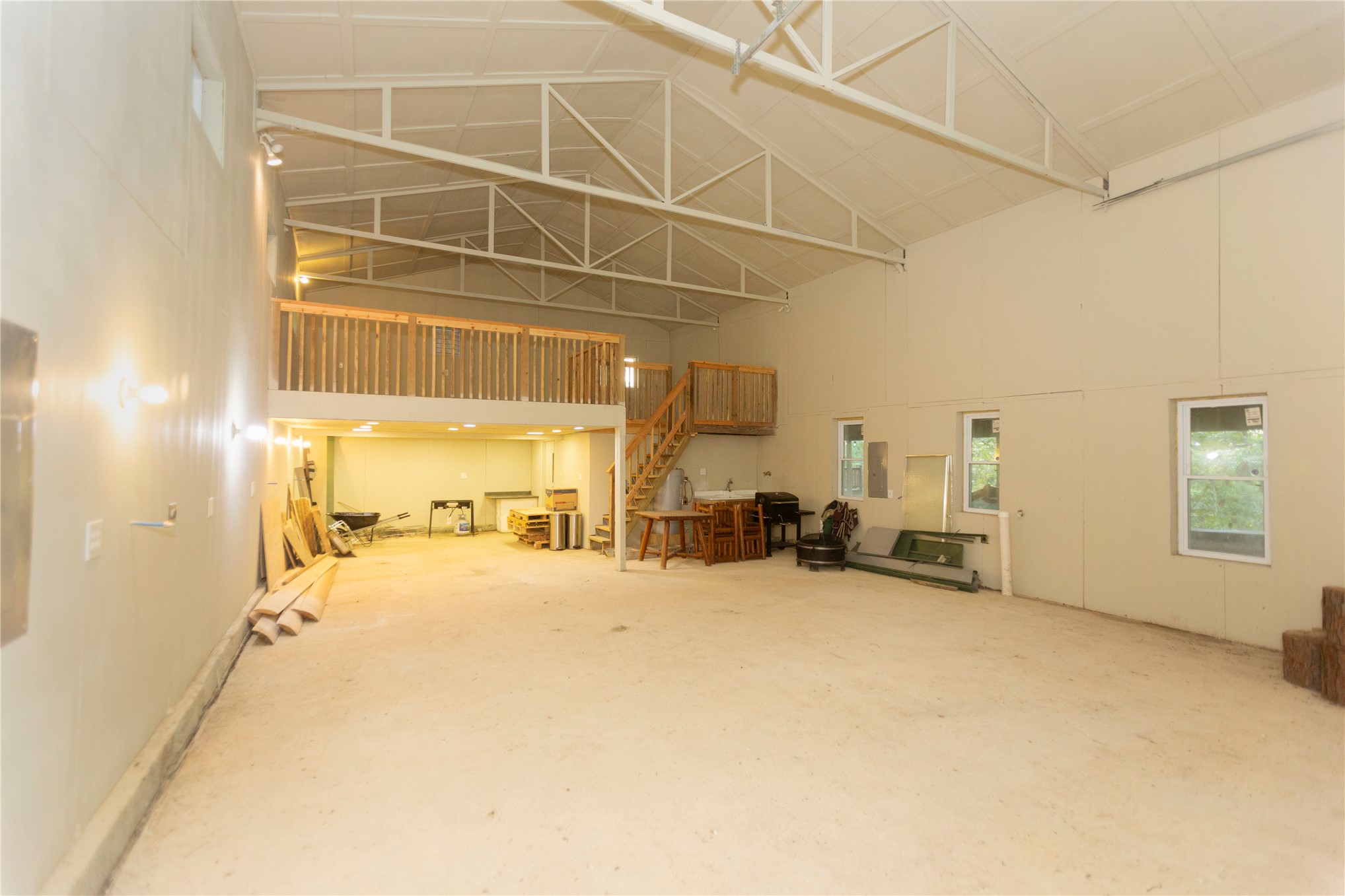 62 SE Highway 1 Wilburton OK 74578