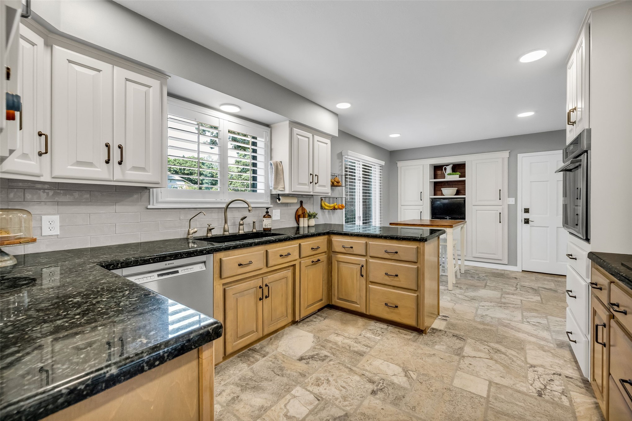 12123 Skyline Drive Jenks OK 74037