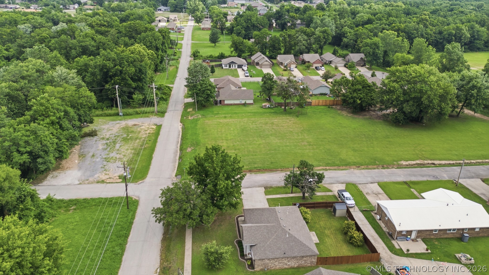 323 N Fairland Avenue Coweta OK 74429