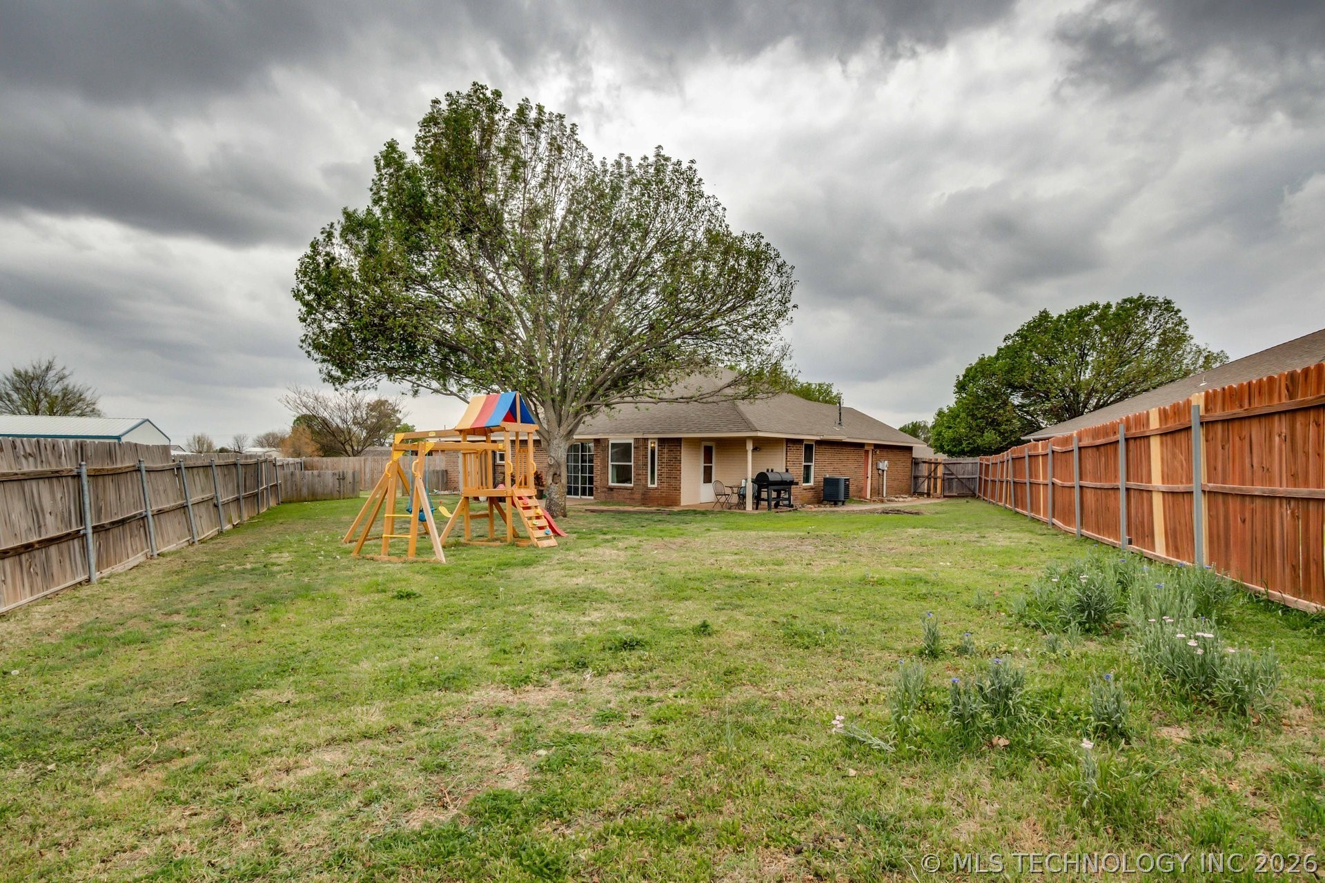 2137 NE 13th Moore OK 73160