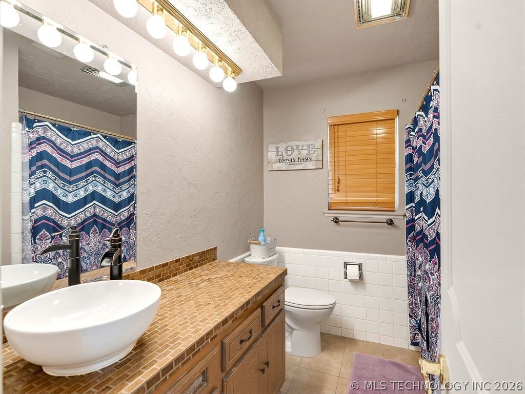 1915 E 15th Street Ada OK 74820
