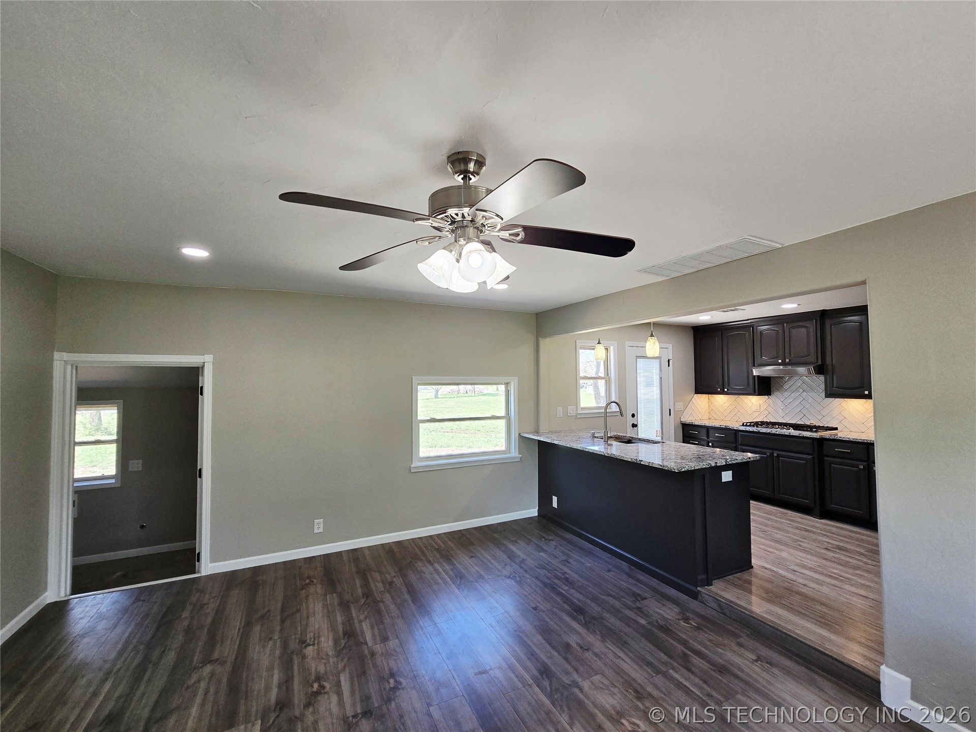 13226 N 91st Eastavenue Collinsville OK 74021