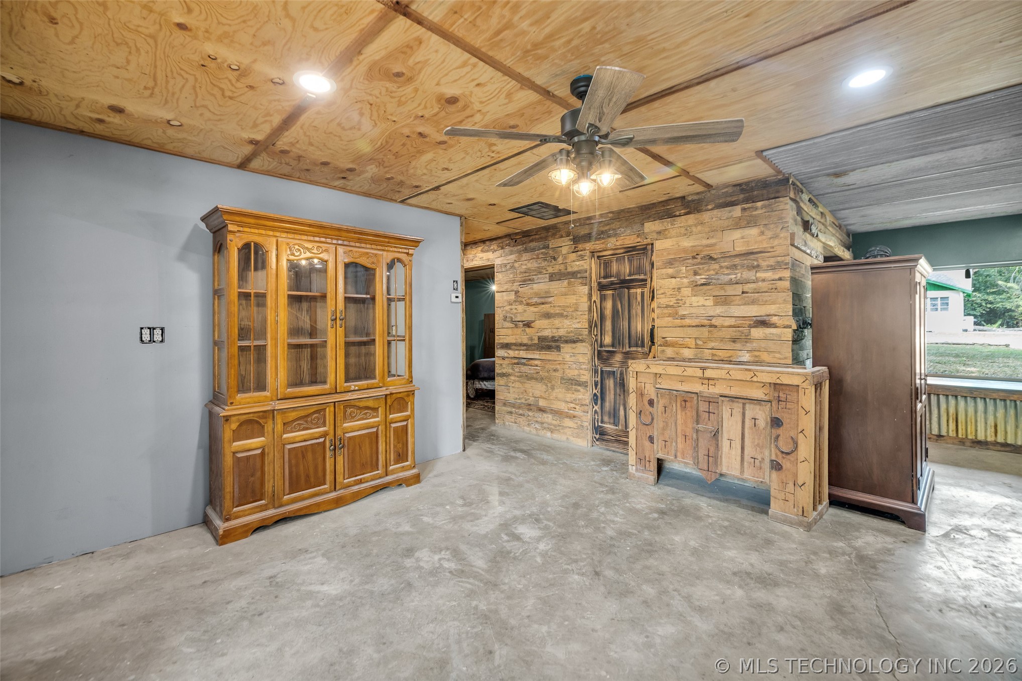 22307 E 843 Road Park Hill OK 74451