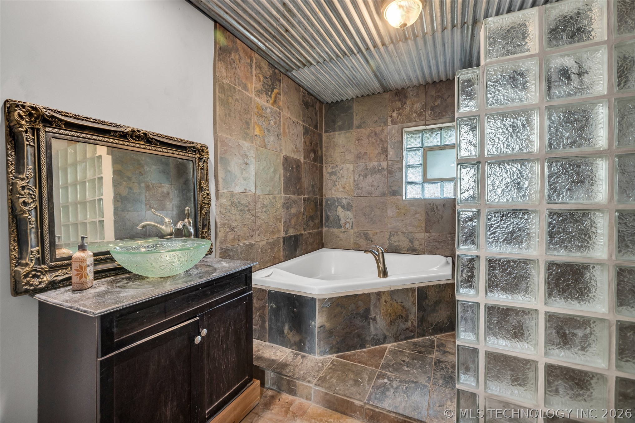 22307 E 843 Road Park Hill OK 74451